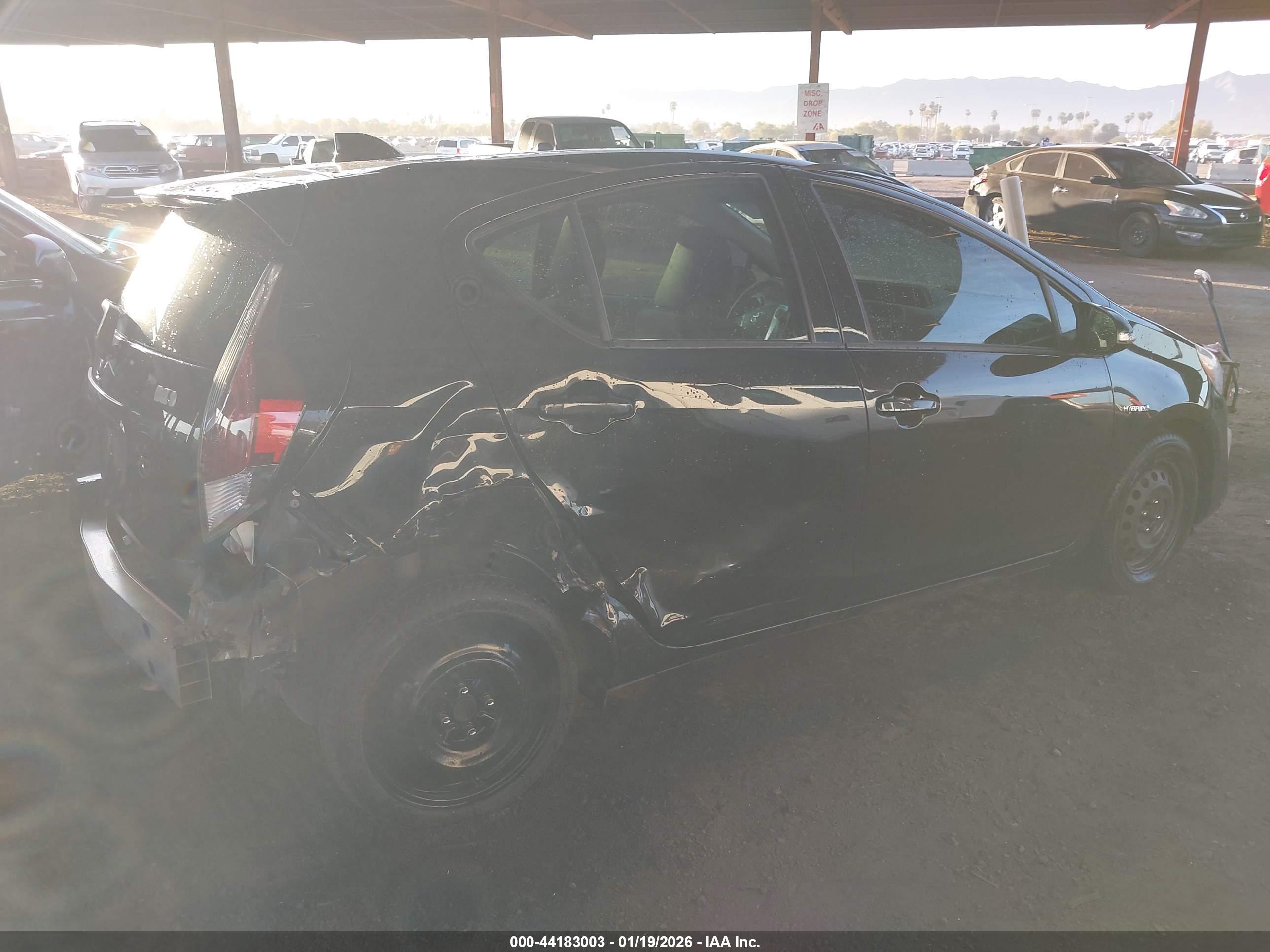 TOYOTA PRIUS image 6