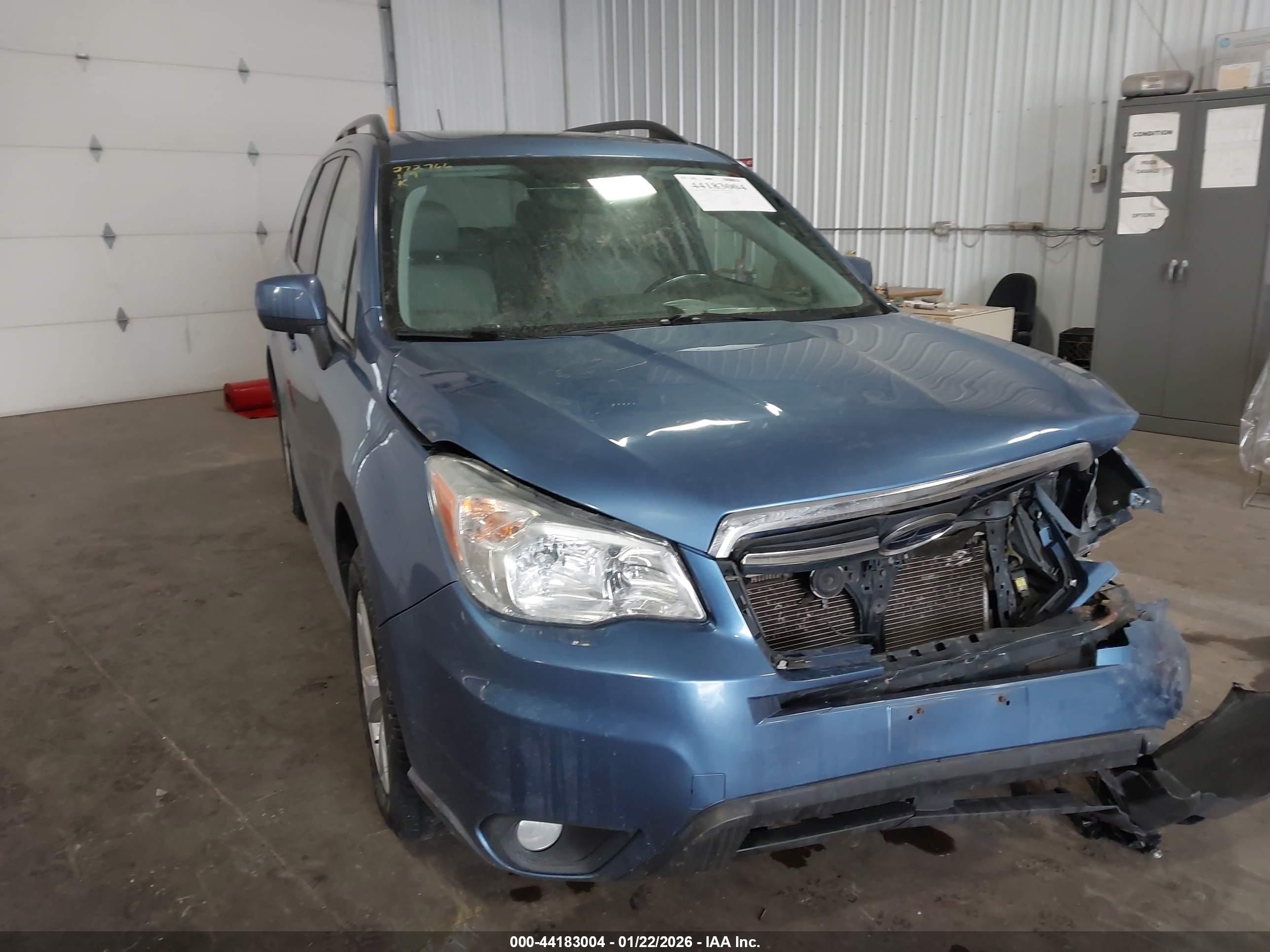 SUBARU FORESTER image 6