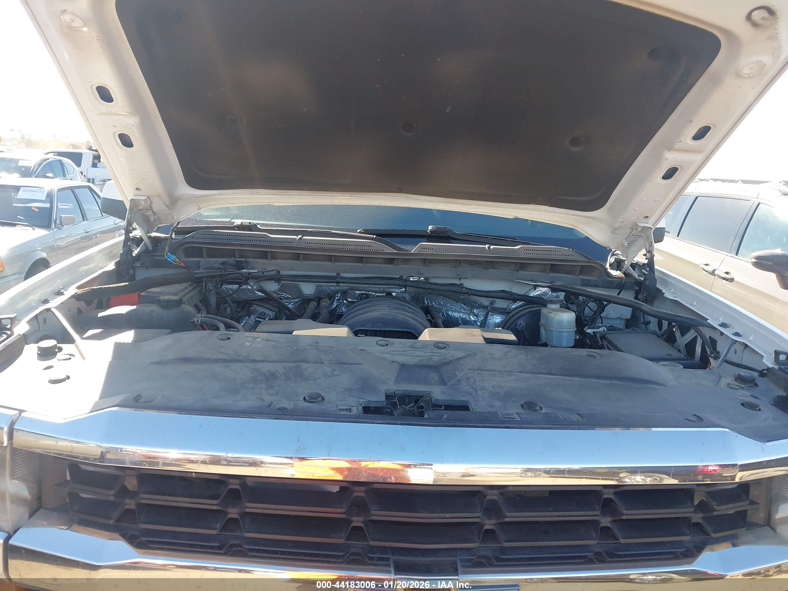 CHEVROLET SILVERADO image 10