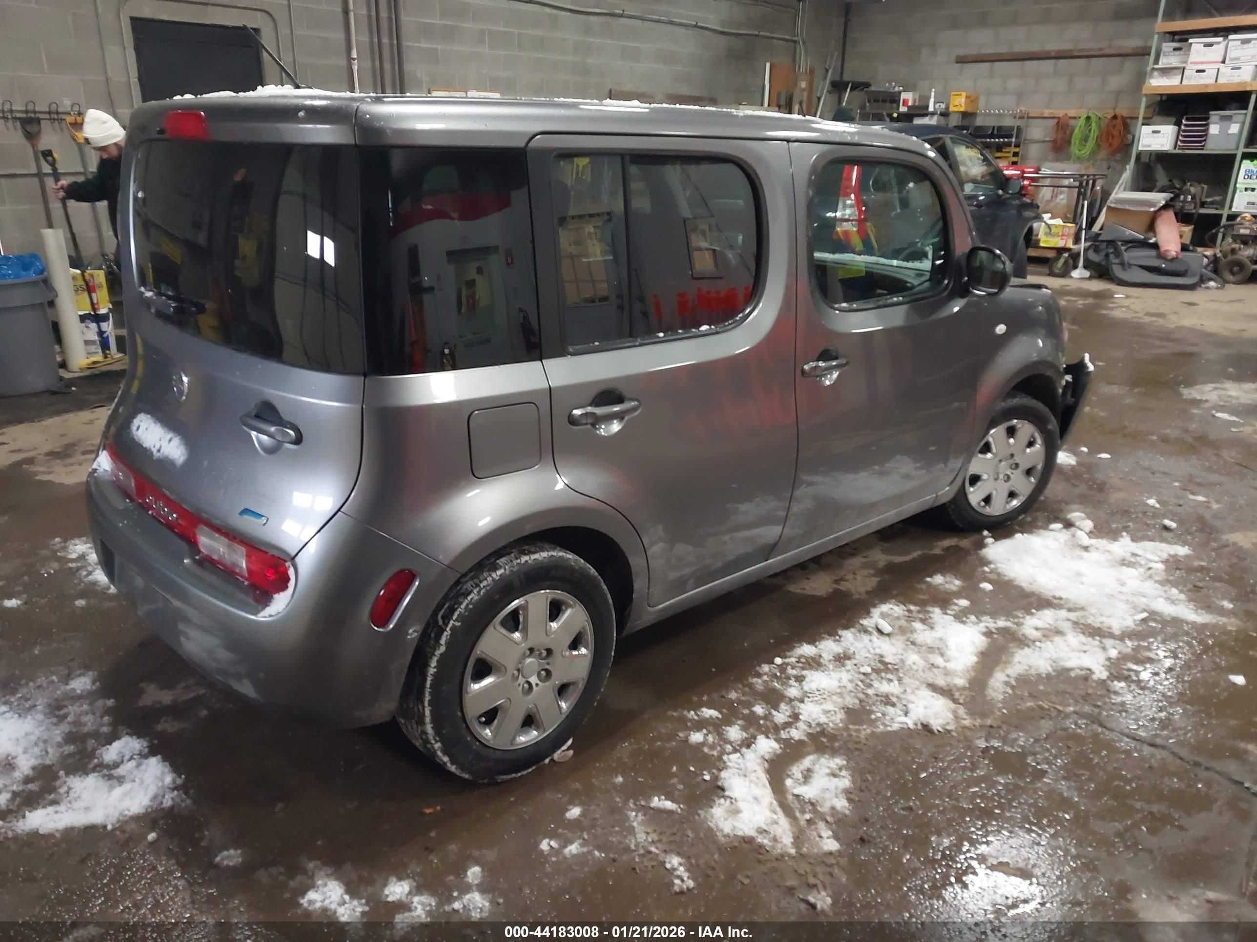 NISSAN CUBE image 4