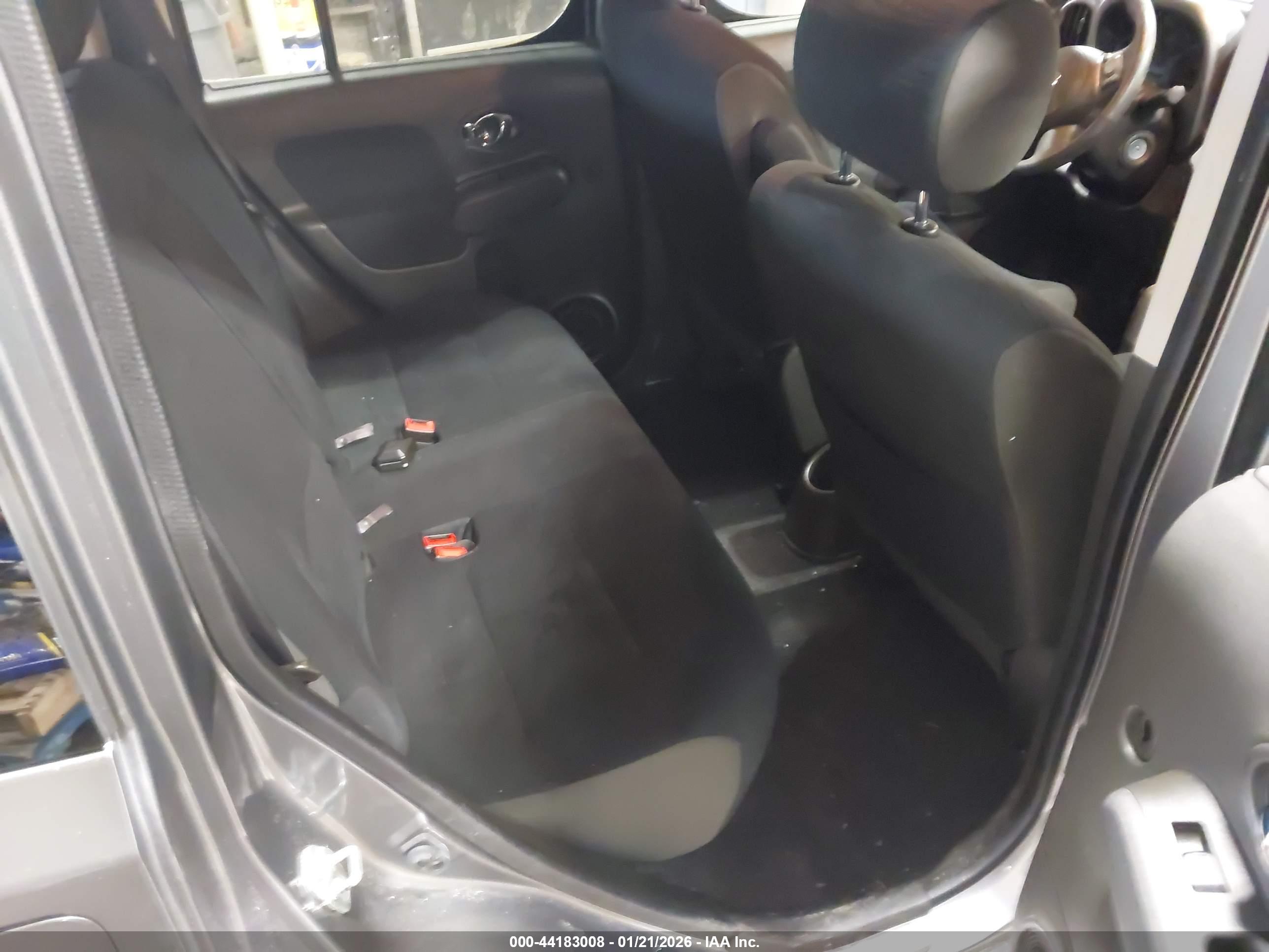 NISSAN CUBE image 8
