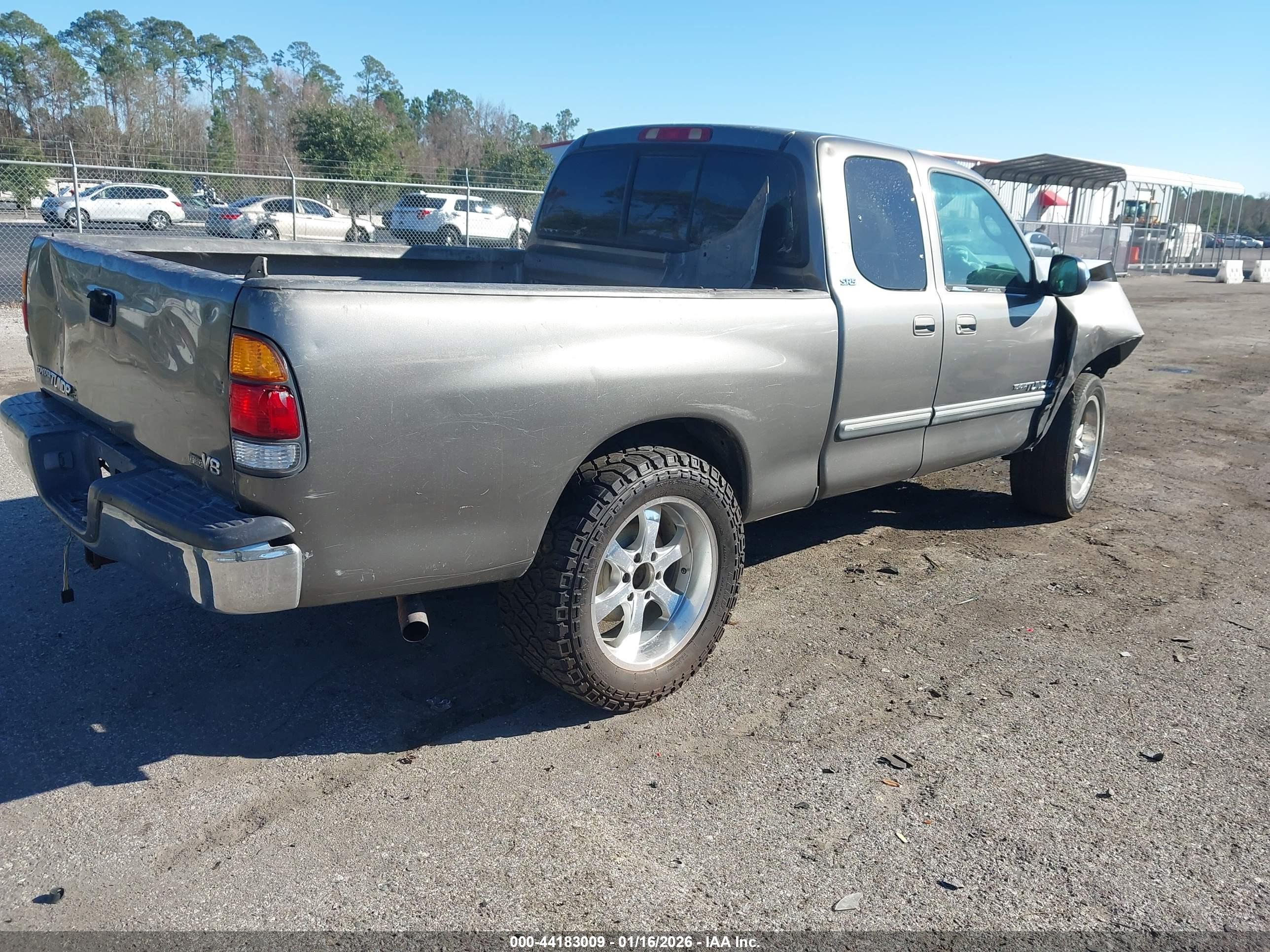 TOYOTA TUNDRA image 4