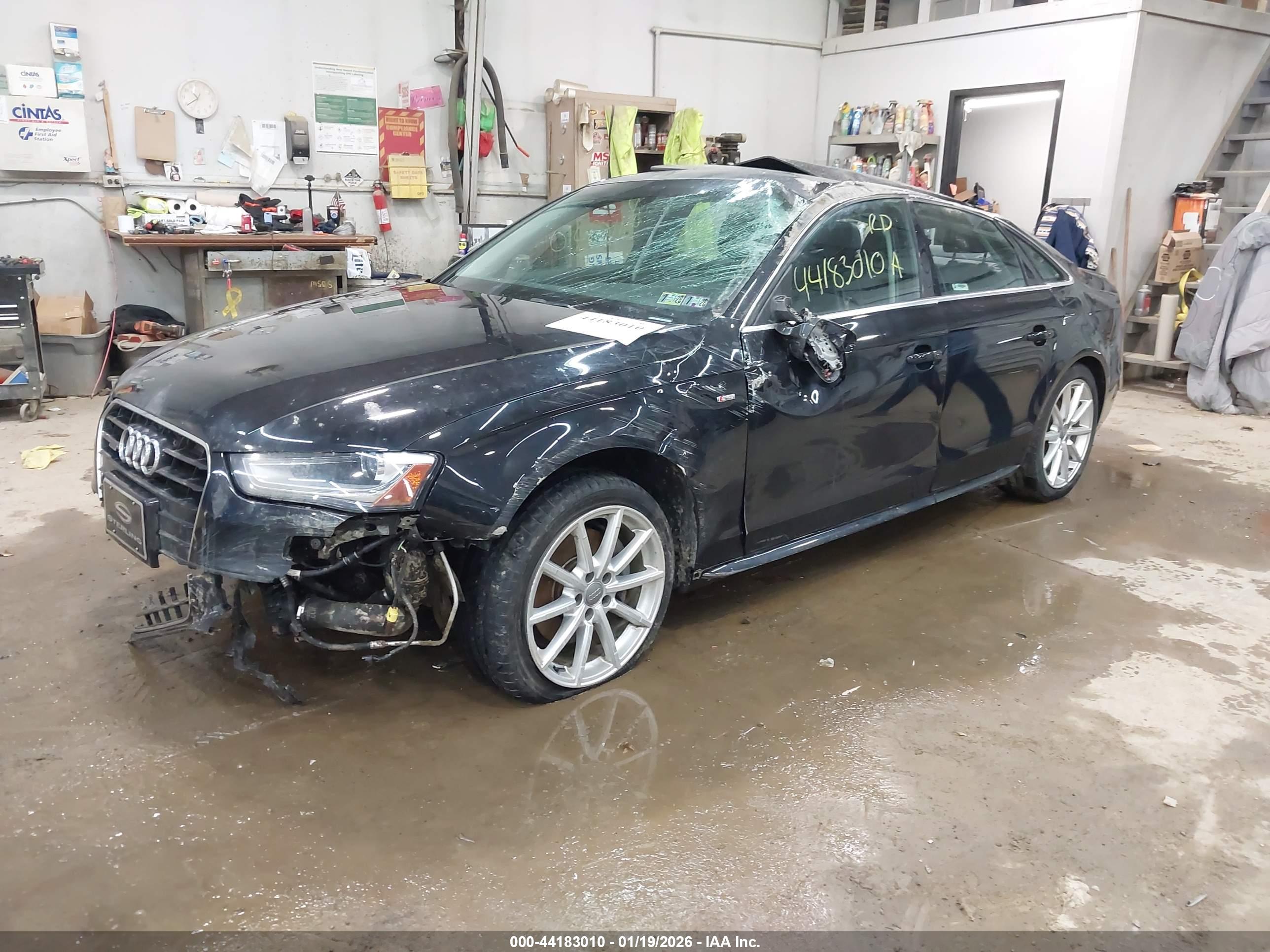 AUDI A4 image 2