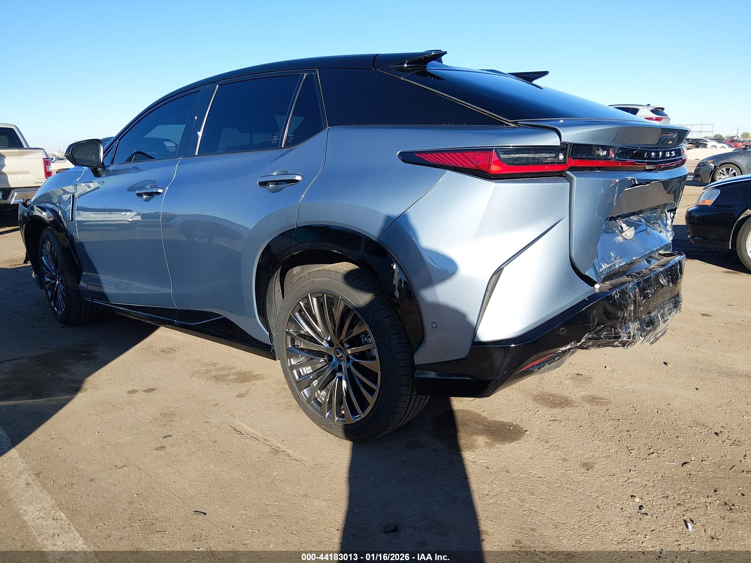 LEXUS RZ image 3