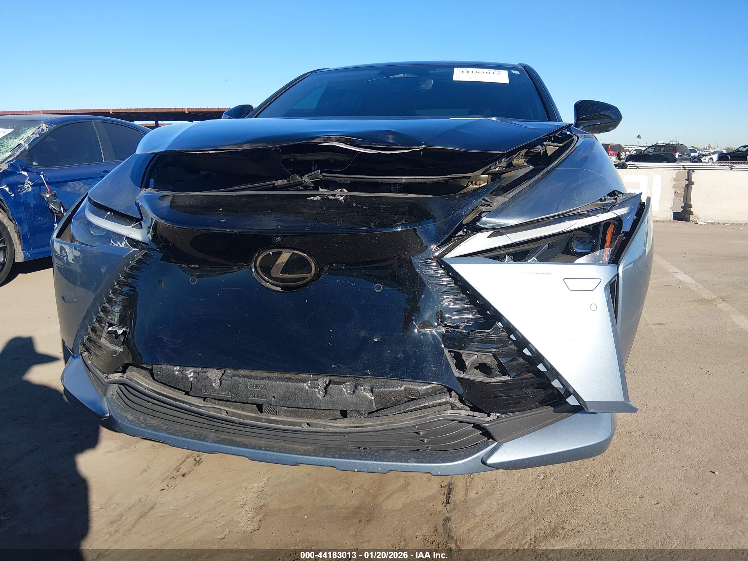 LEXUS RZ image 6