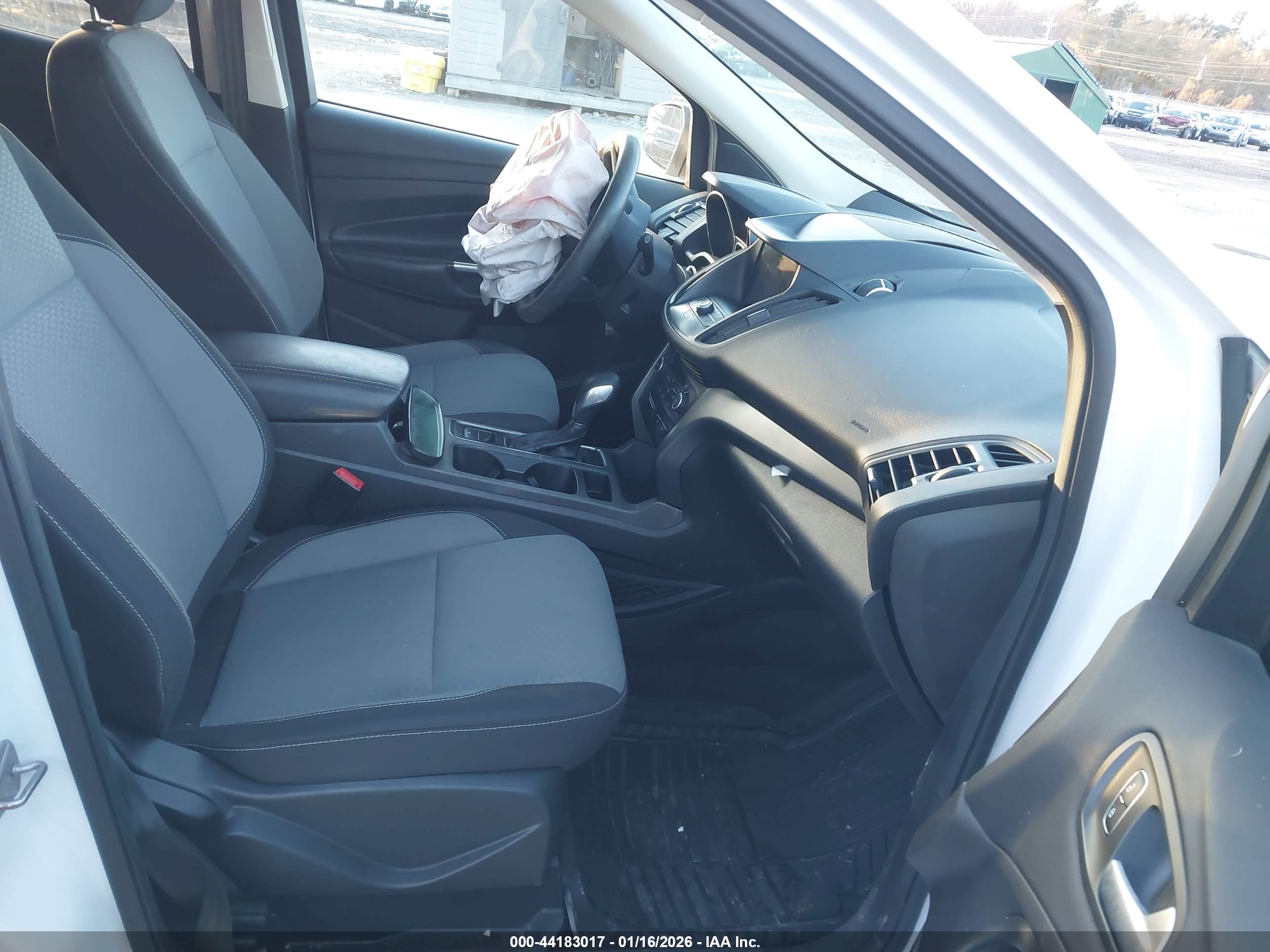 FORD ESCAPE image 5