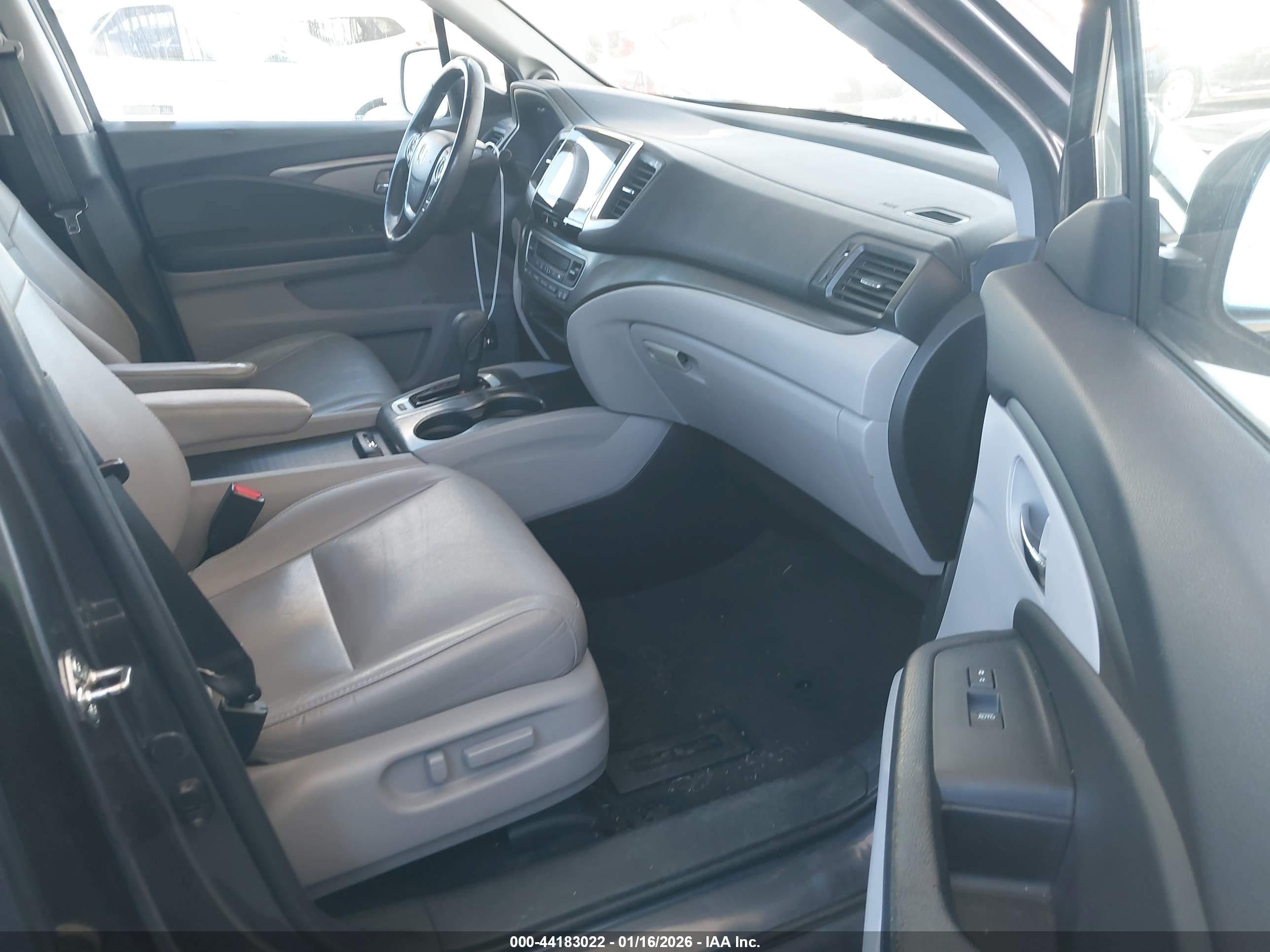 HONDA PILOT image 5