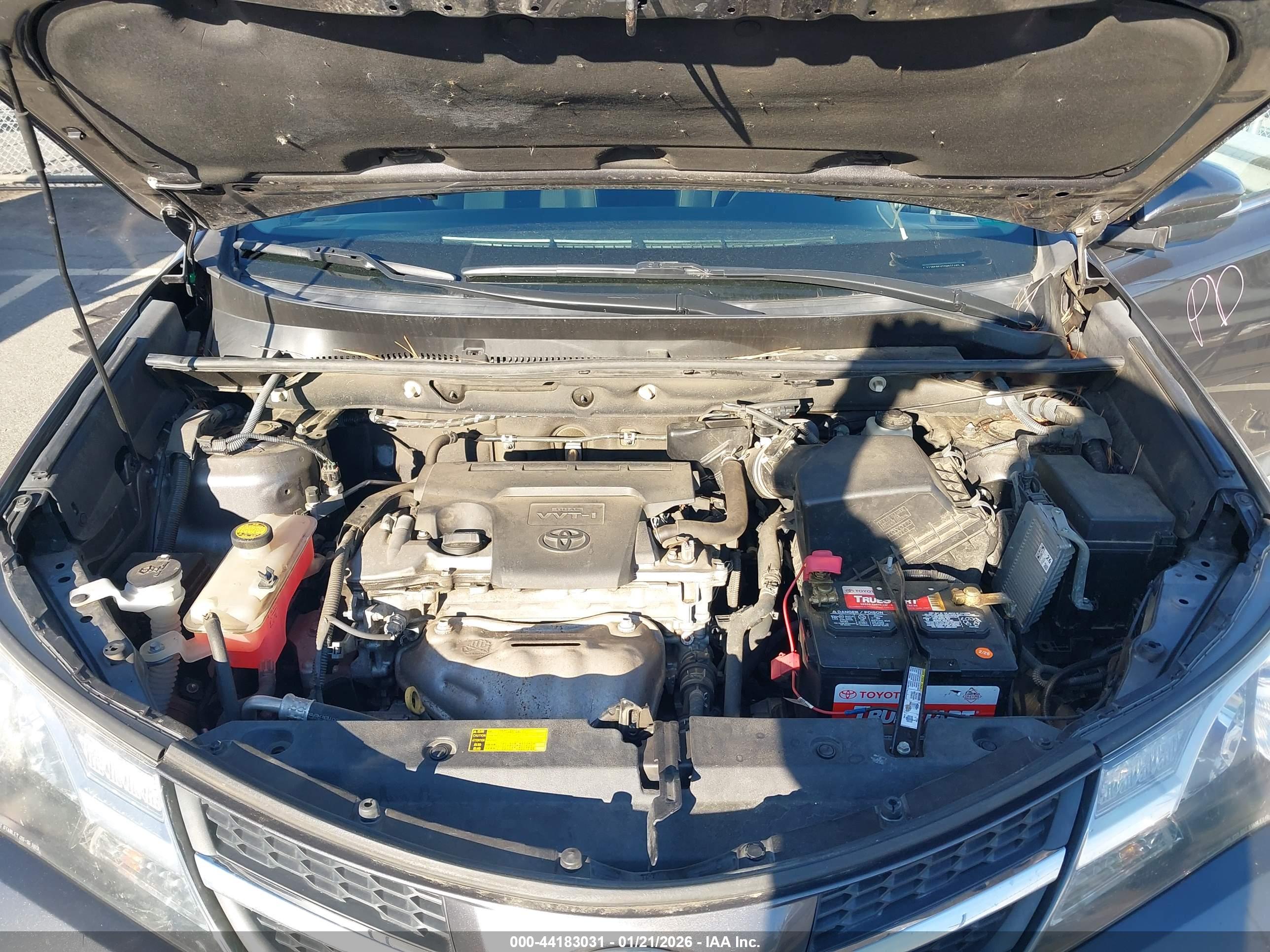 TOYOTA RAV4 image 10