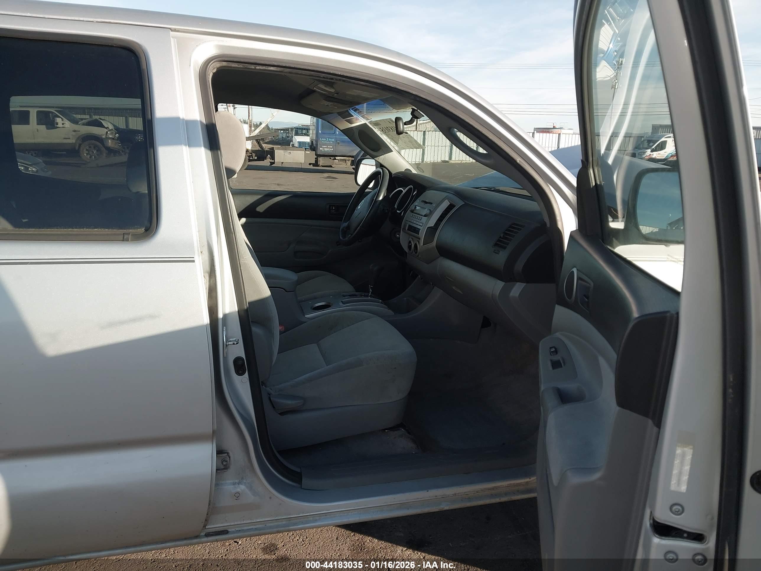 TOYOTA TACOMA image 5