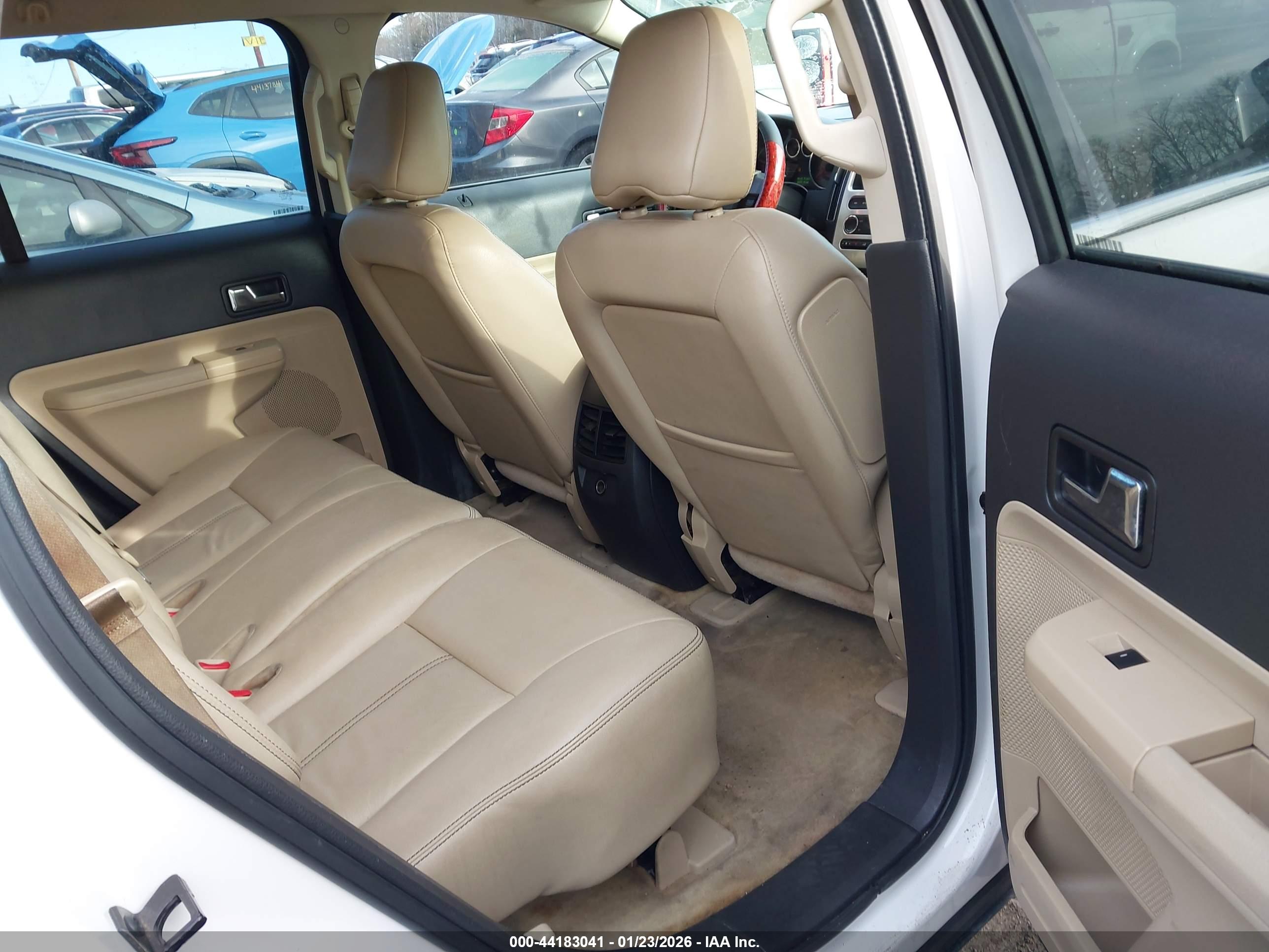 FORD EDGE image 8