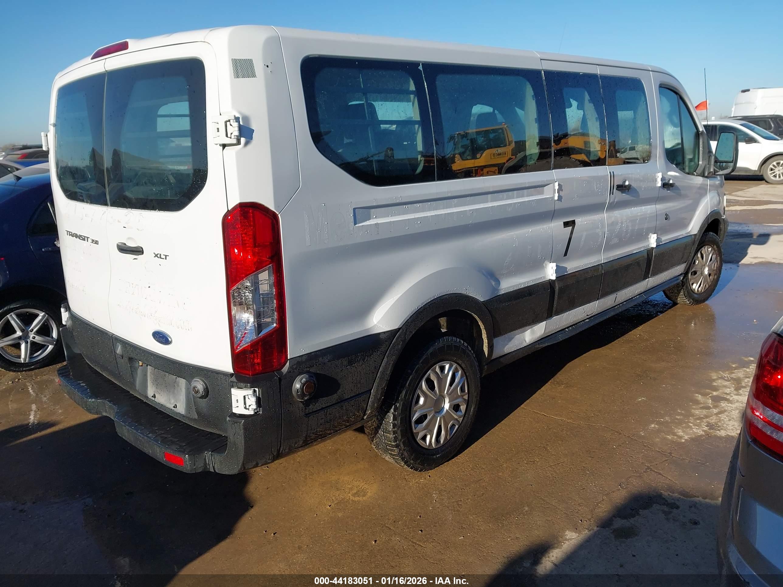 FORD TRANSIT-350 image 4