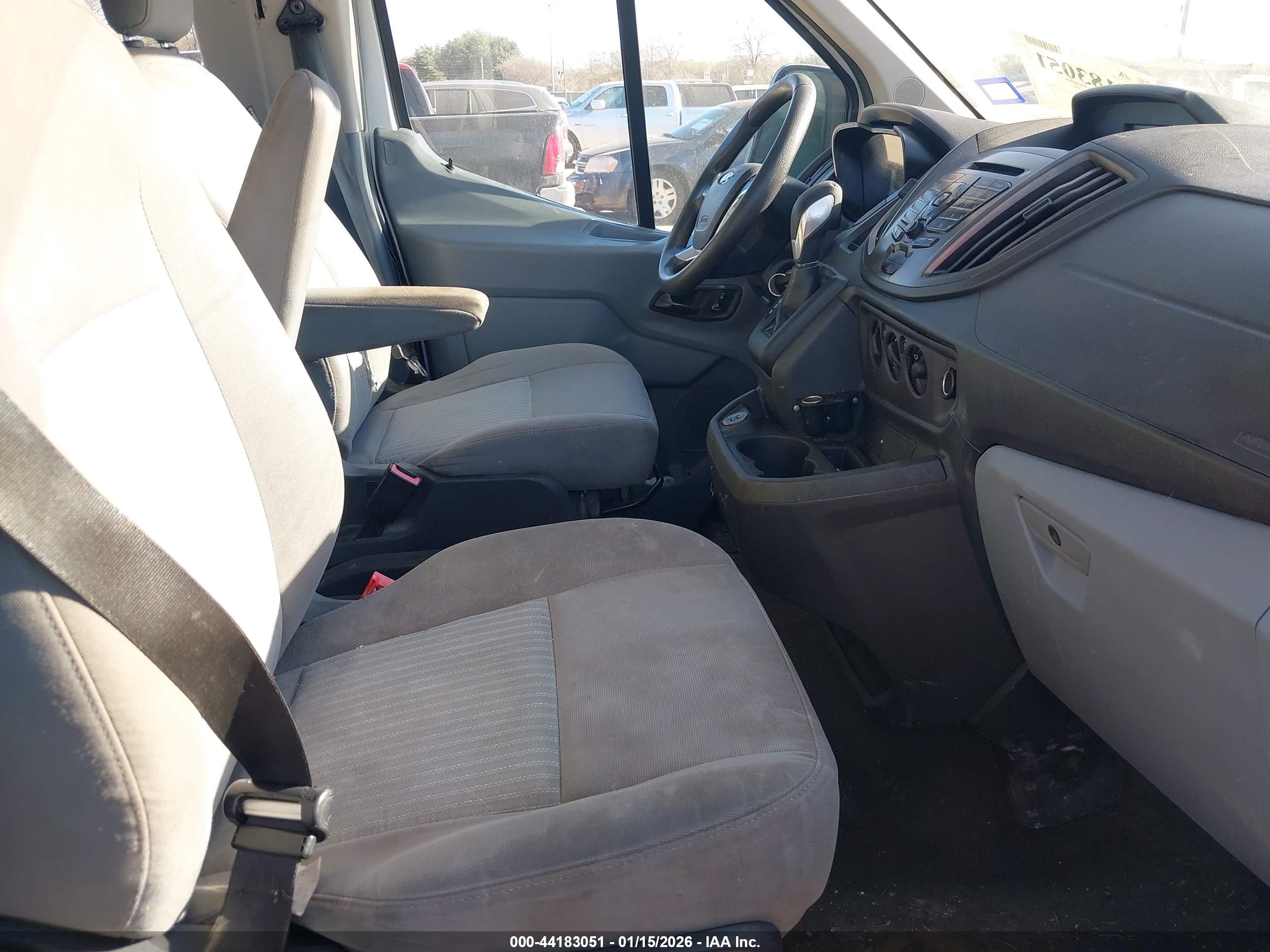 FORD TRANSIT-350 image 5