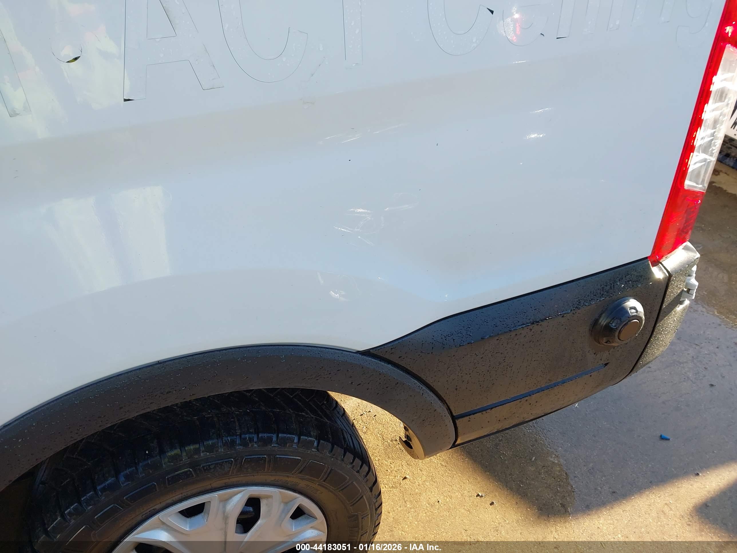 FORD TRANSIT-350 image 6
