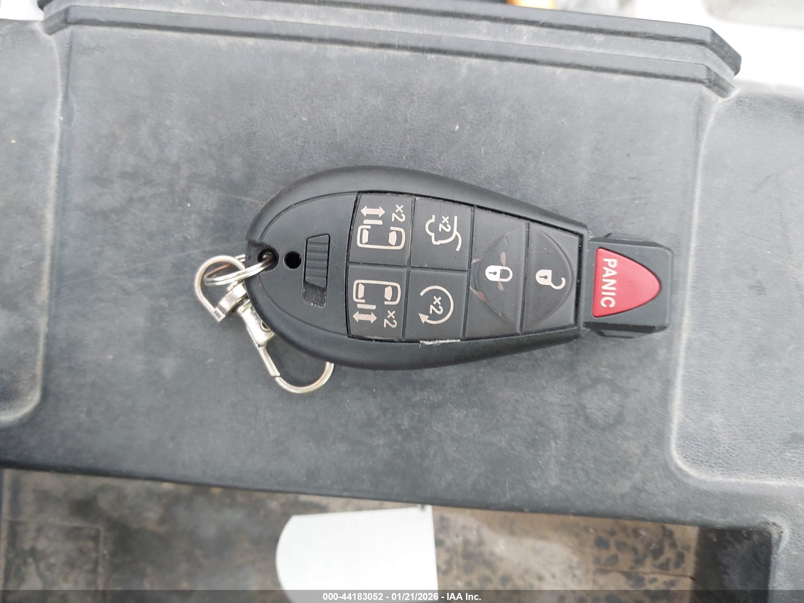 CHRYSLER TOWN image 11
