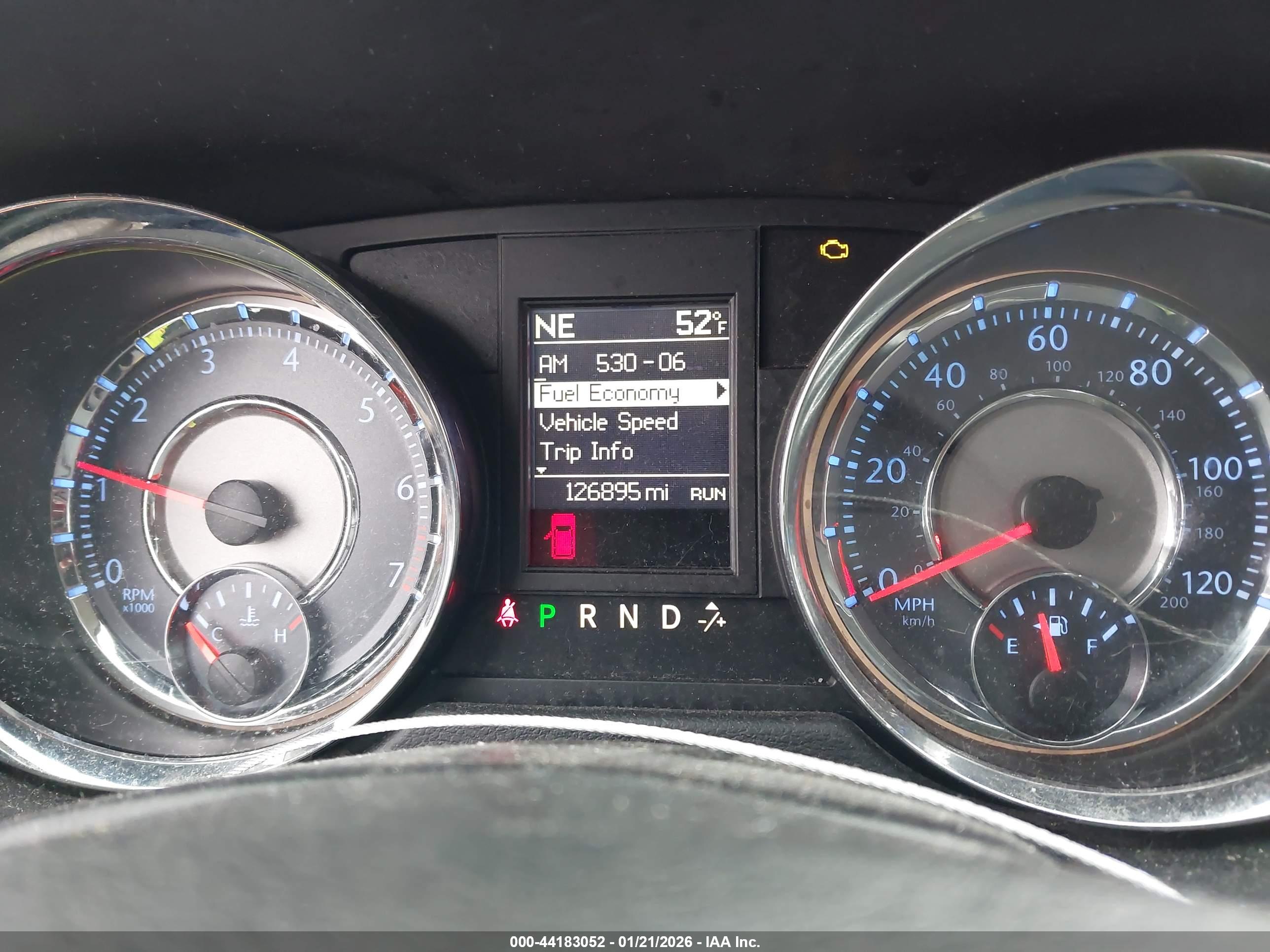 CHRYSLER TOWN image 7