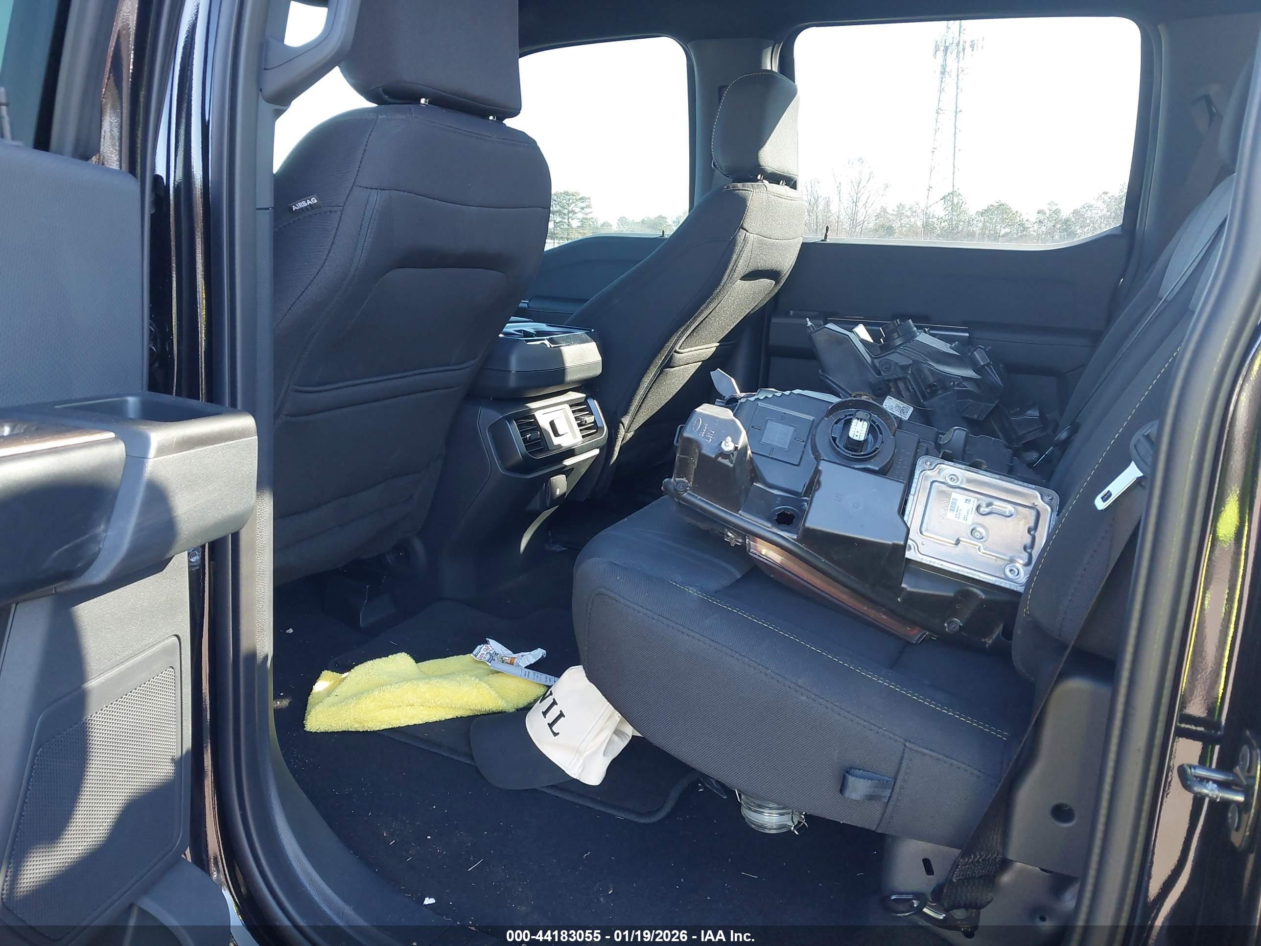 FORD F-150 image 8
