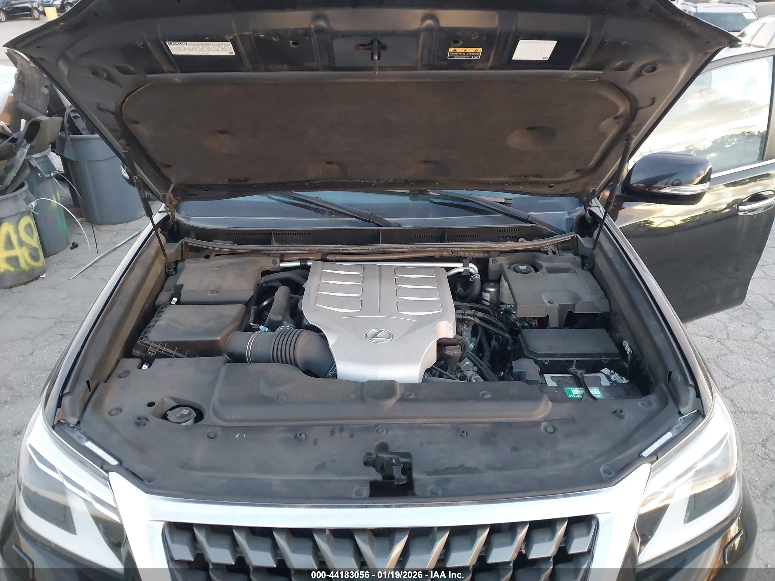 LEXUS GX image 10