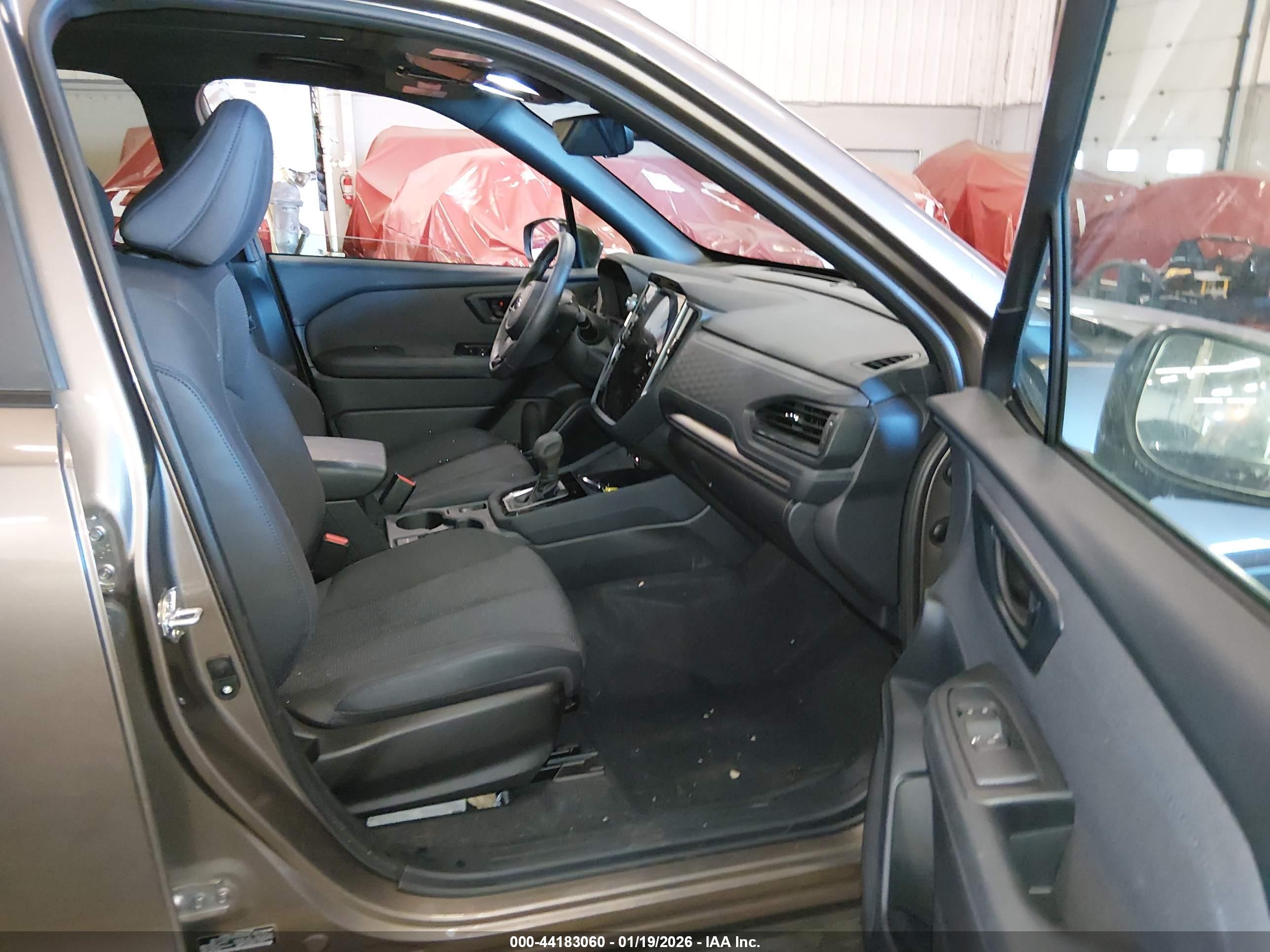 SUBARU FORESTER image 5