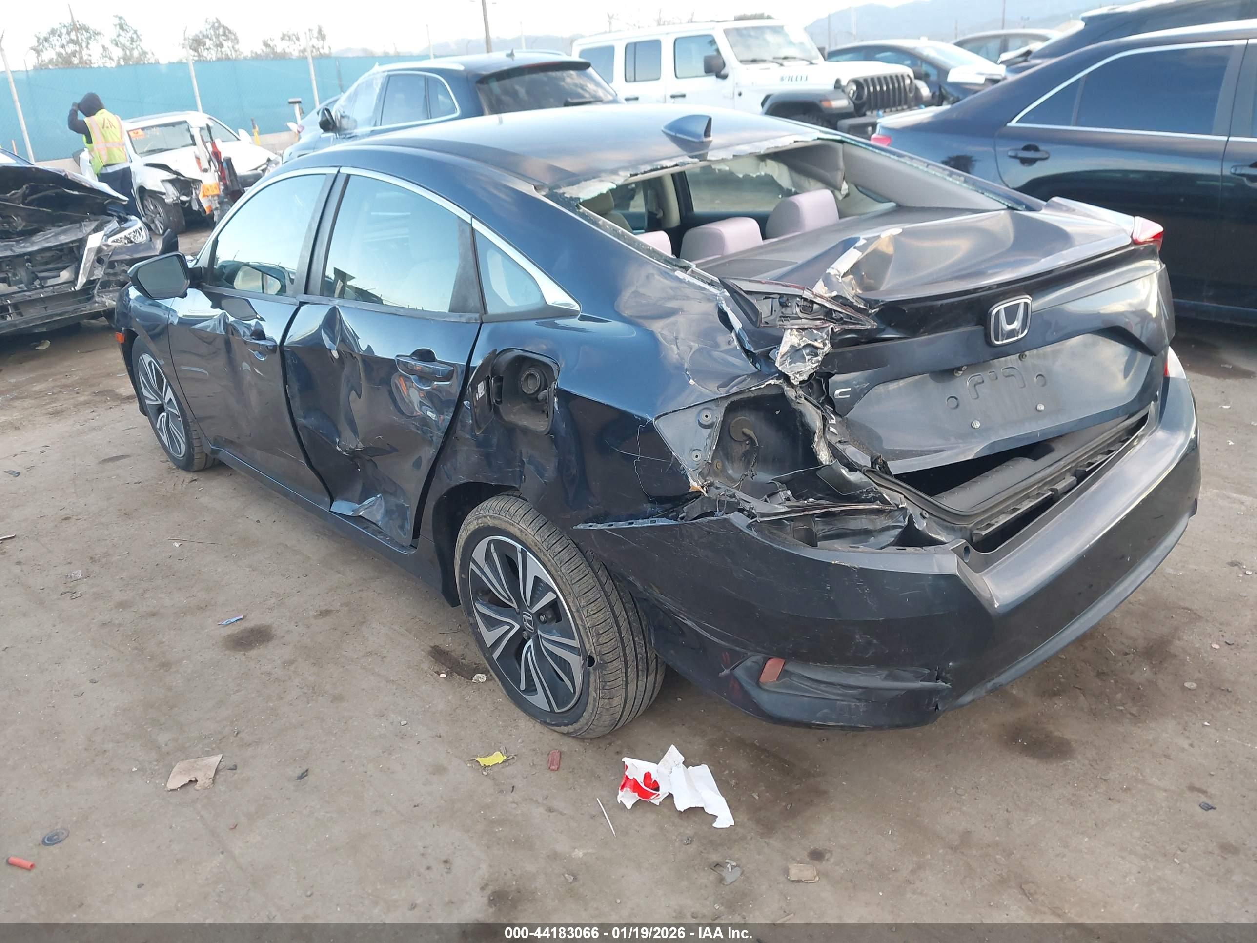 HONDA CIVIC image 3