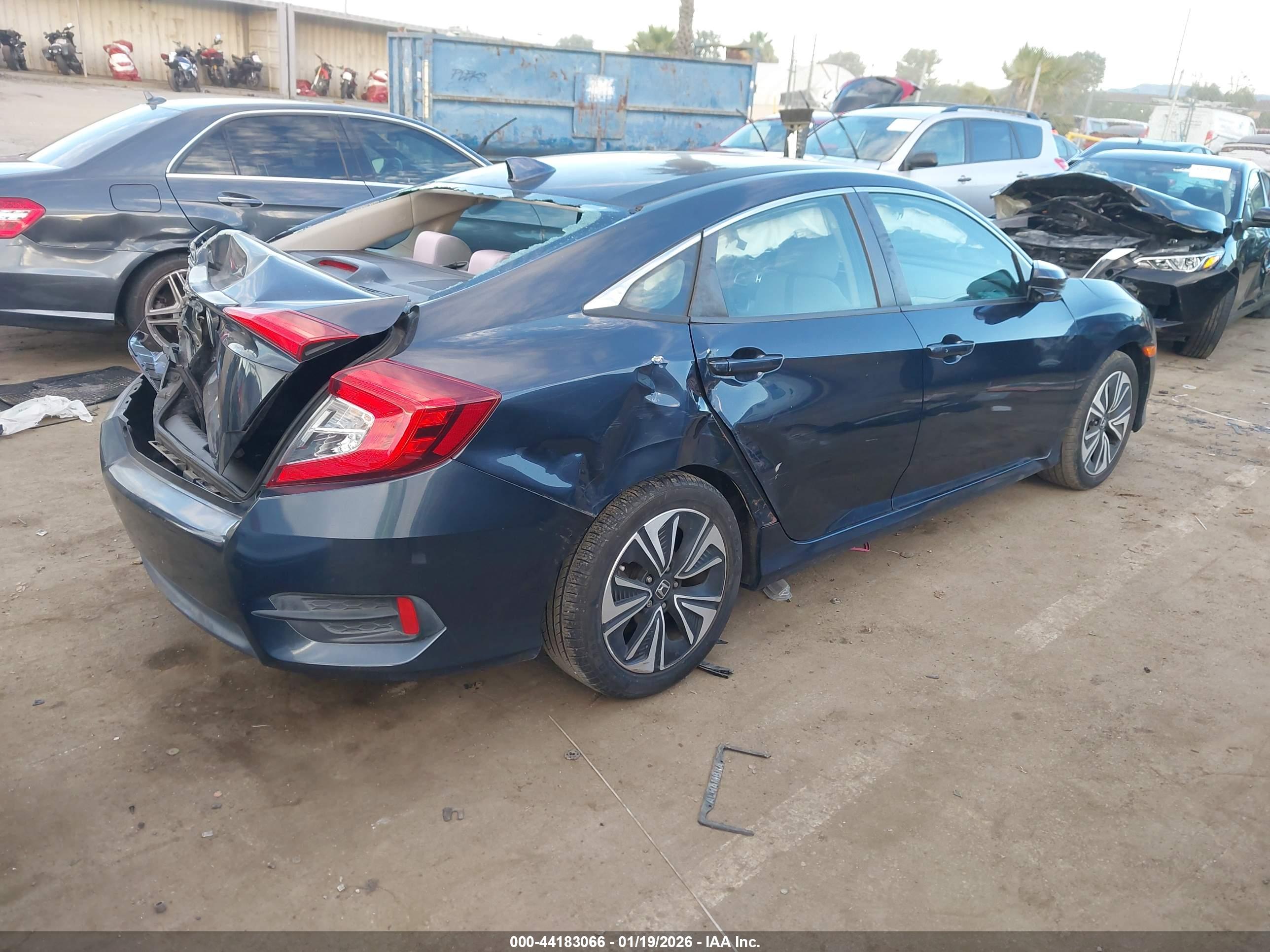 HONDA CIVIC image 4