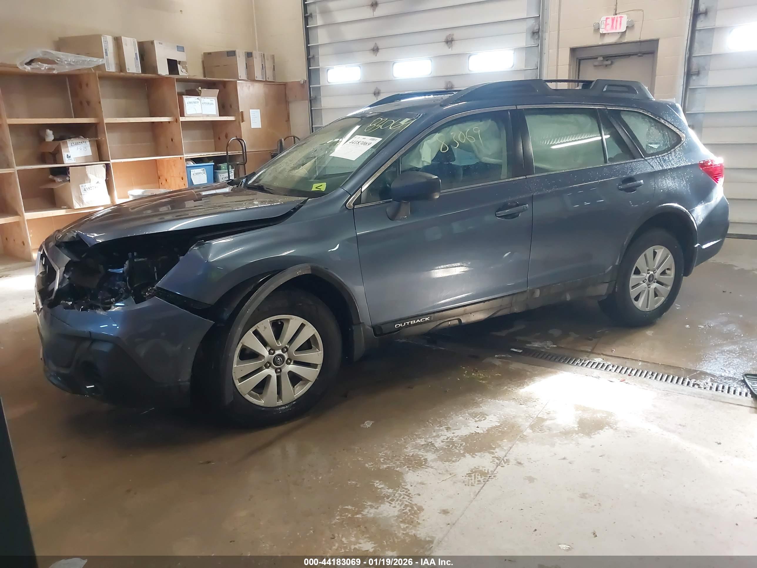 SUBARU OUTBACK image 2