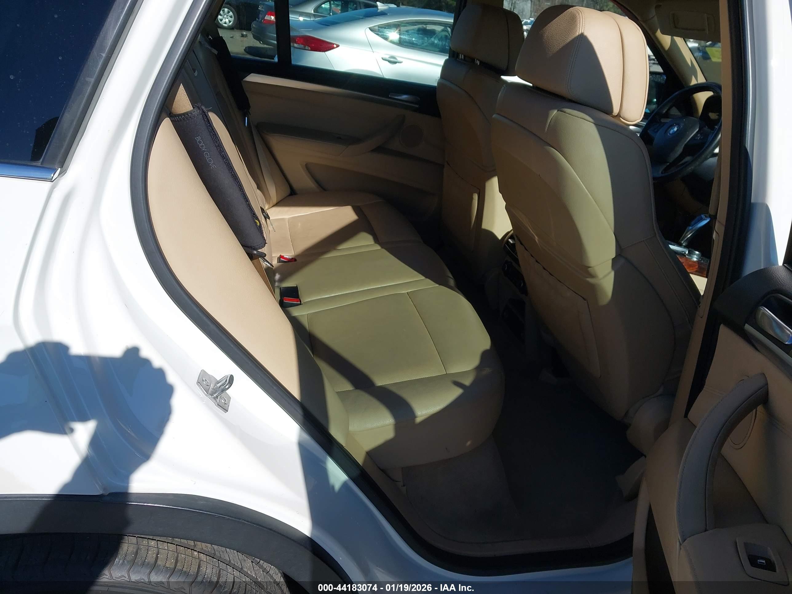 BMW X5 image 8