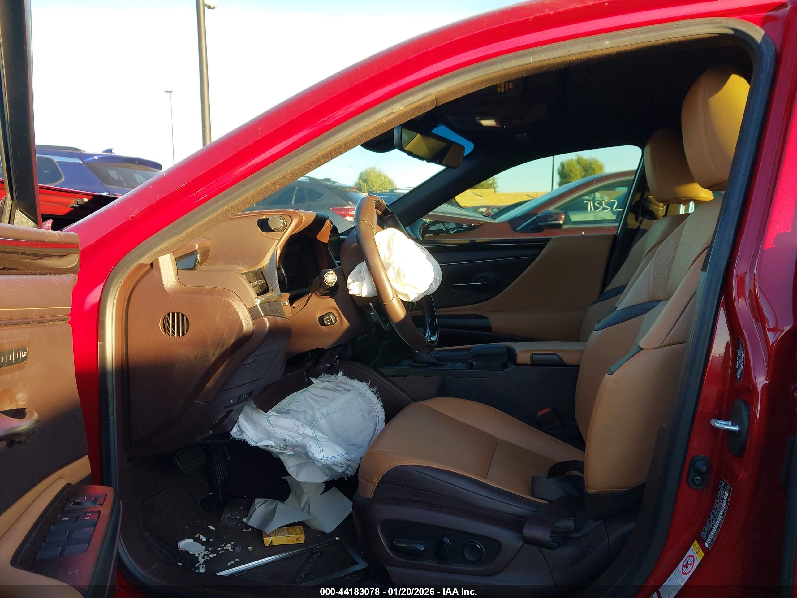 LEXUS ES image 5