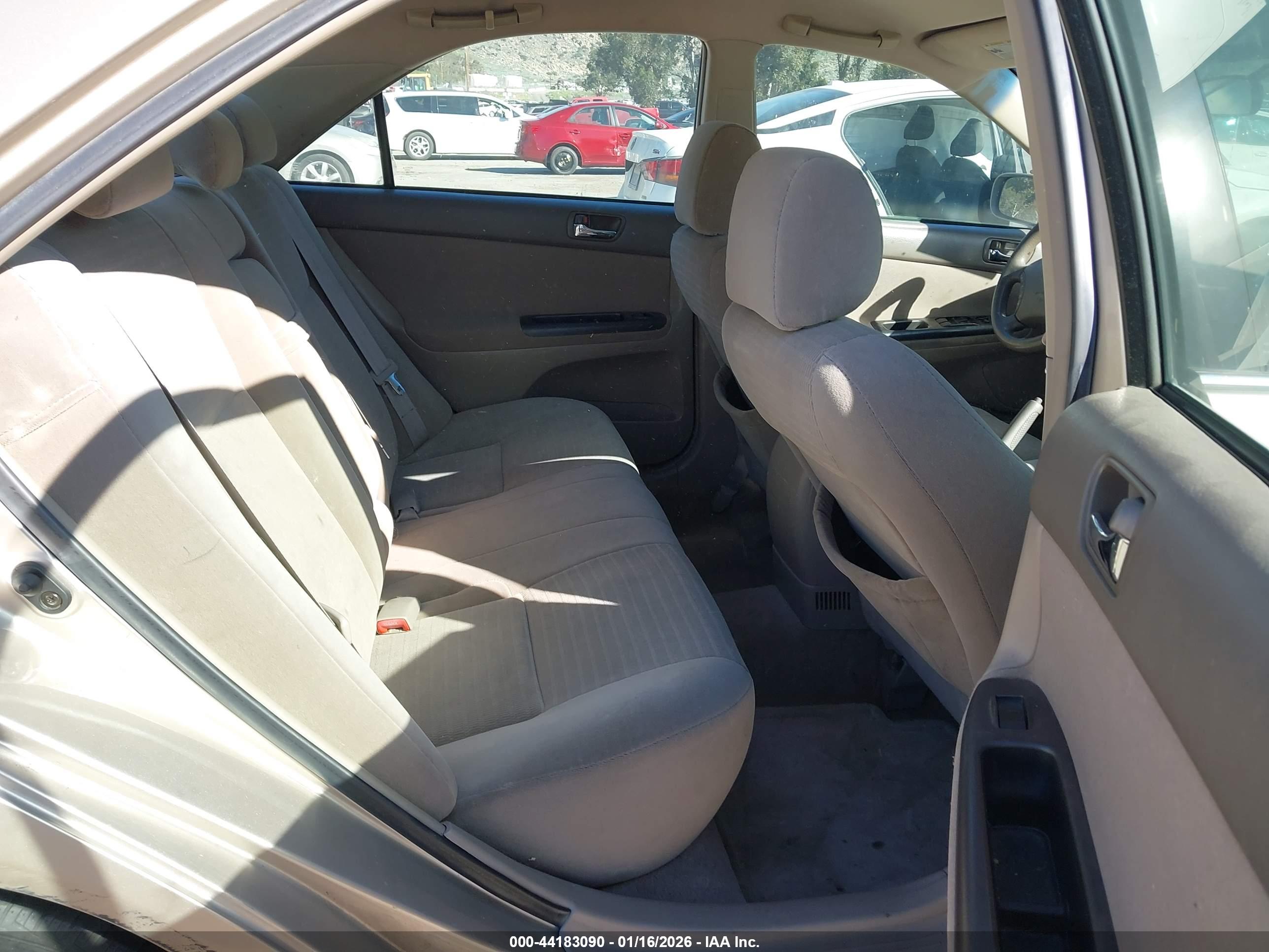TOYOTA CAMRY image 8