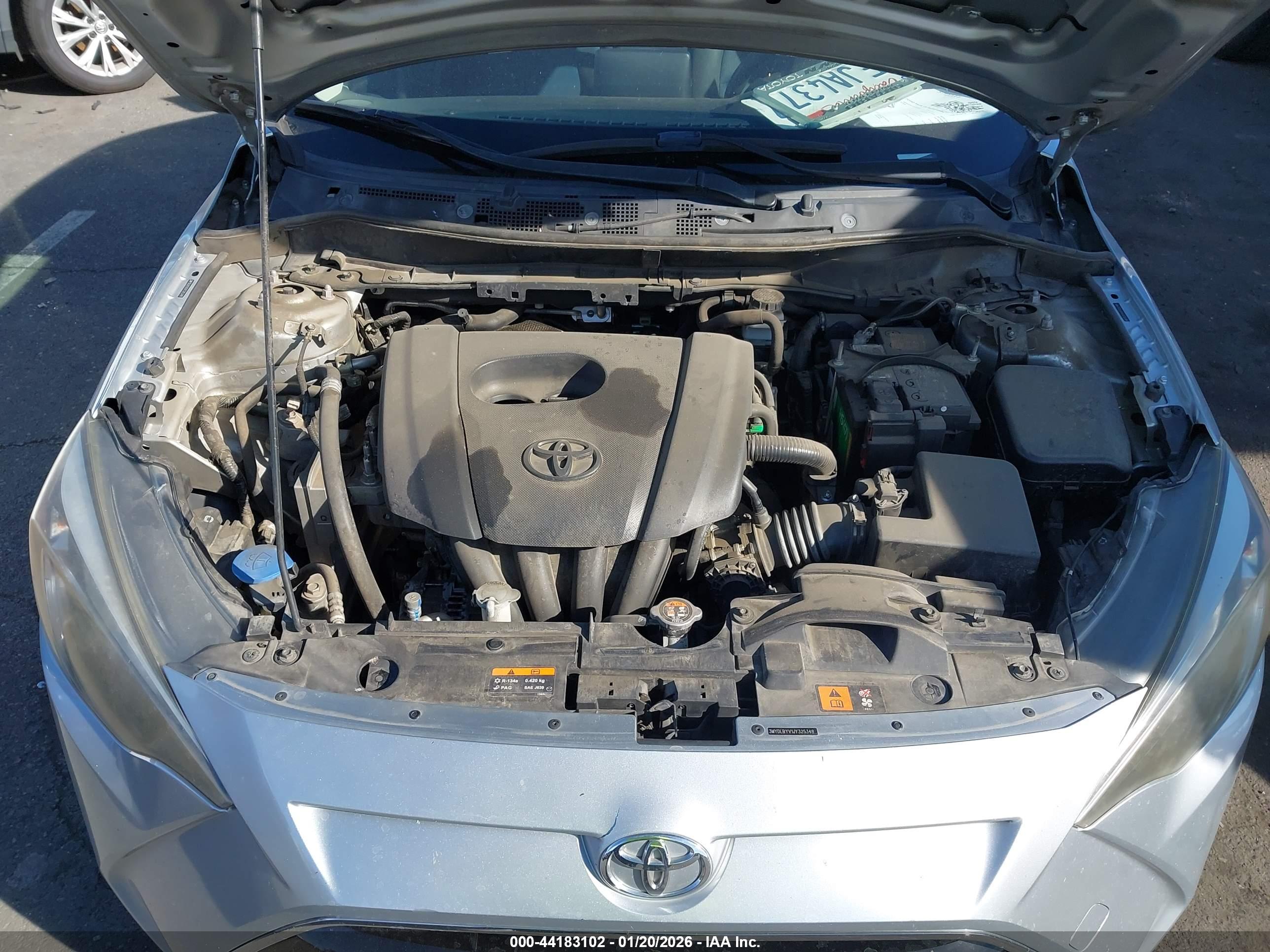 TOYOTA YARIS image 10