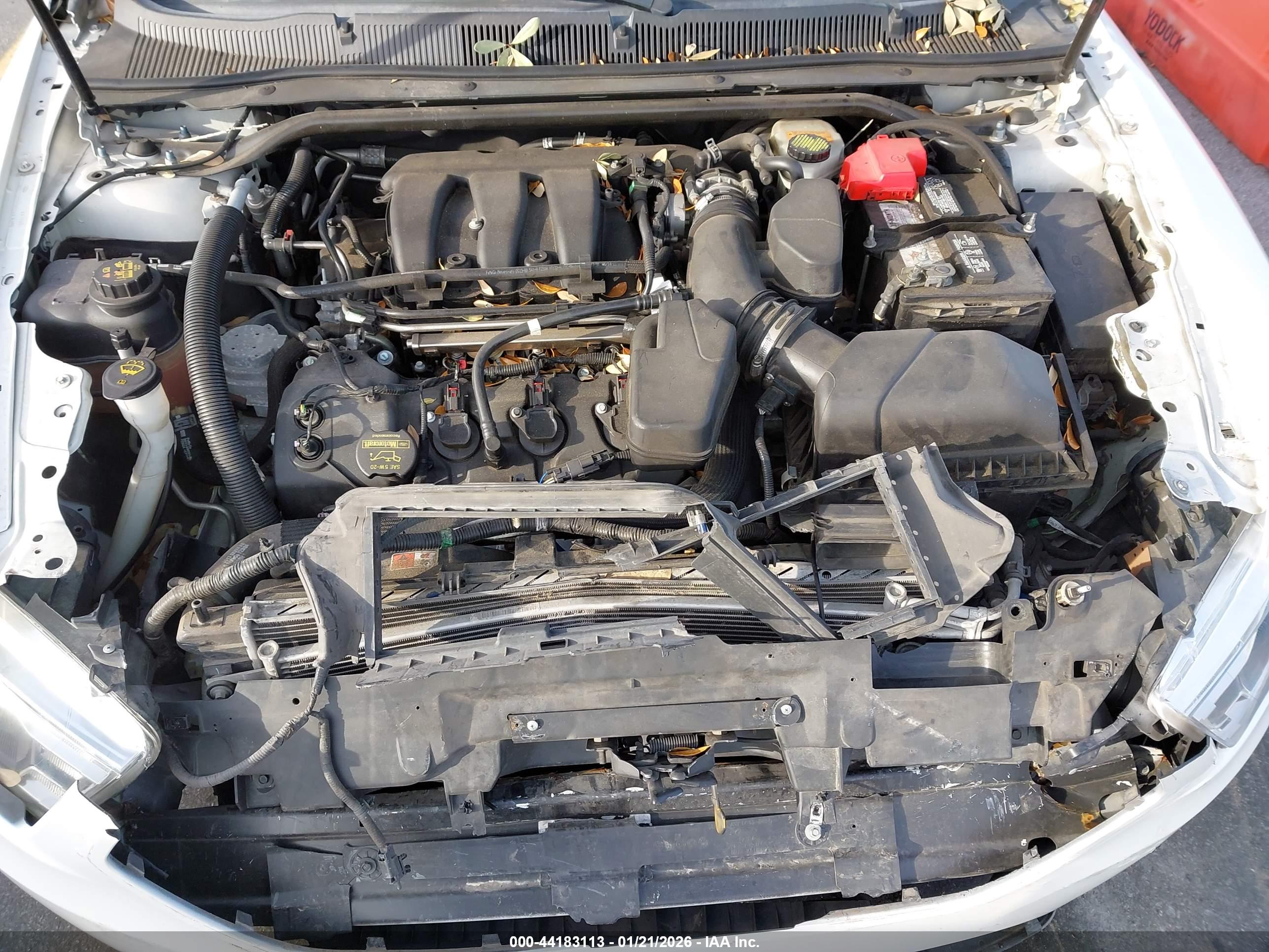 FORD TAURUS image 10