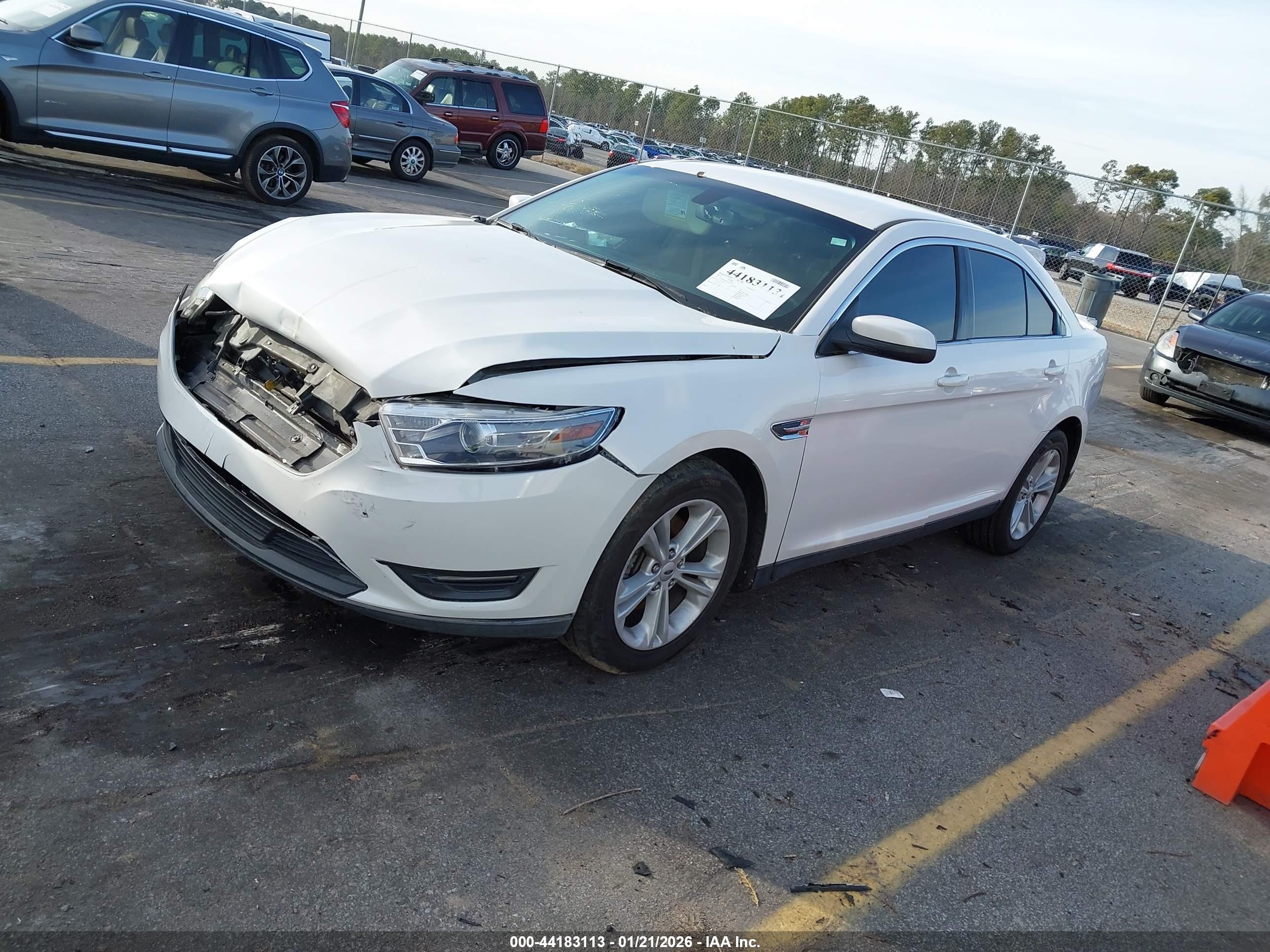 FORD TAURUS image 2