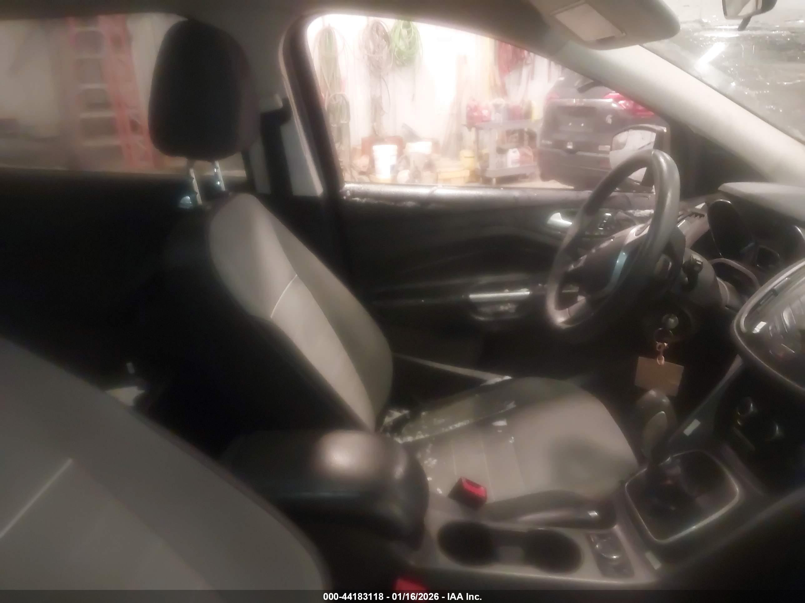 FORD ESCAPE image 5