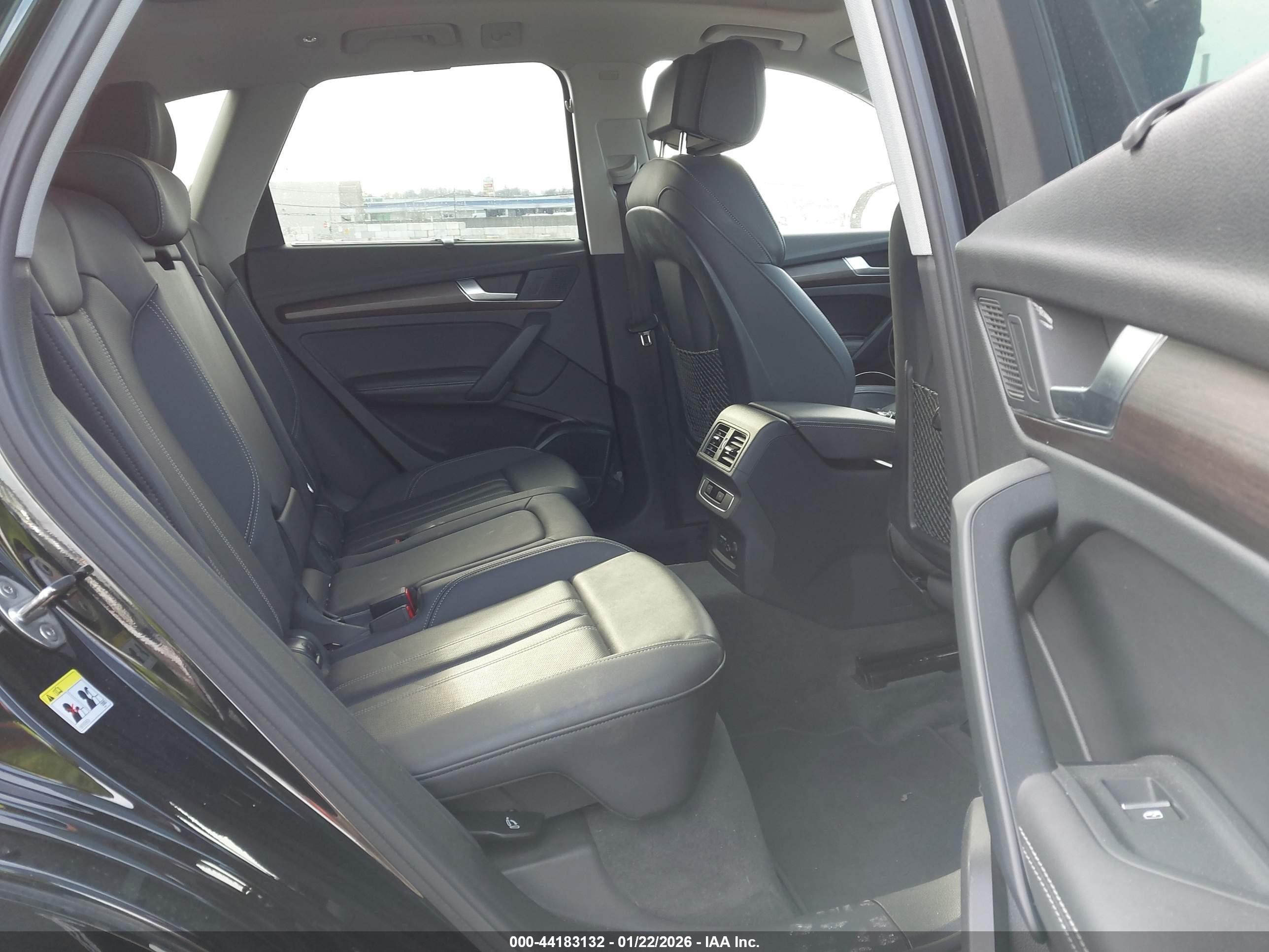 AUDI Q5 image 8