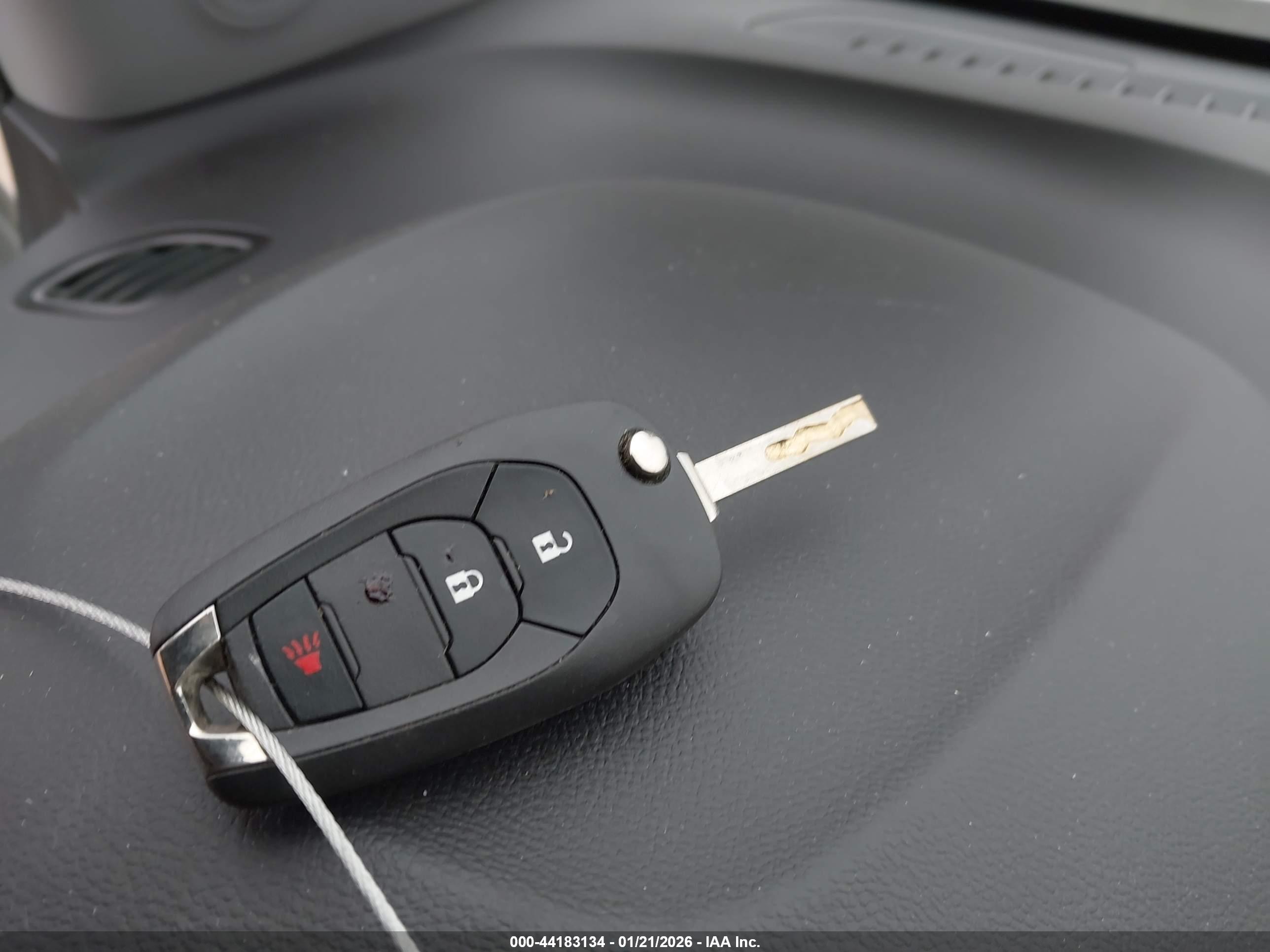 CHEVROLET TRAX image 11