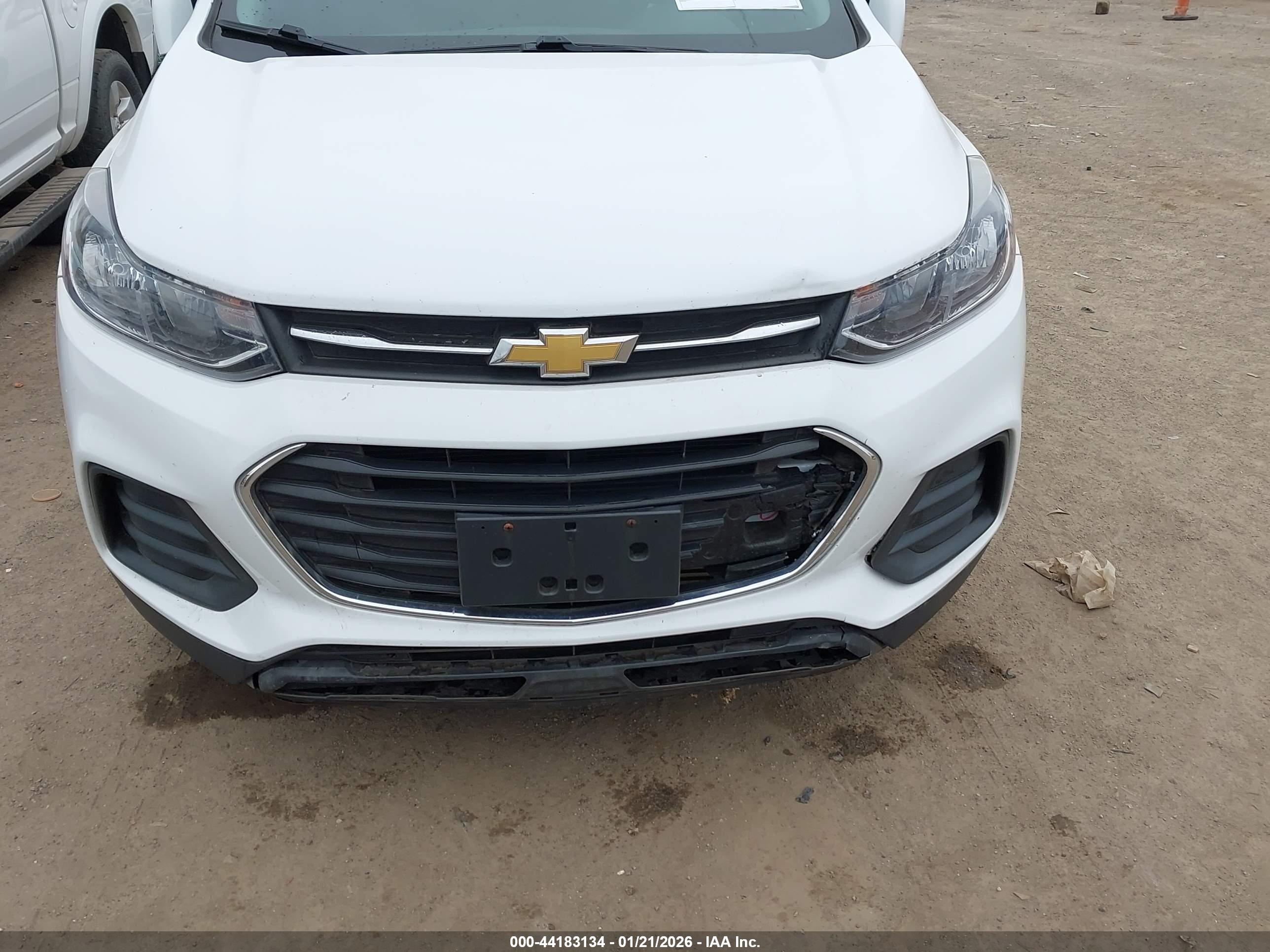 CHEVROLET TRAX image 6