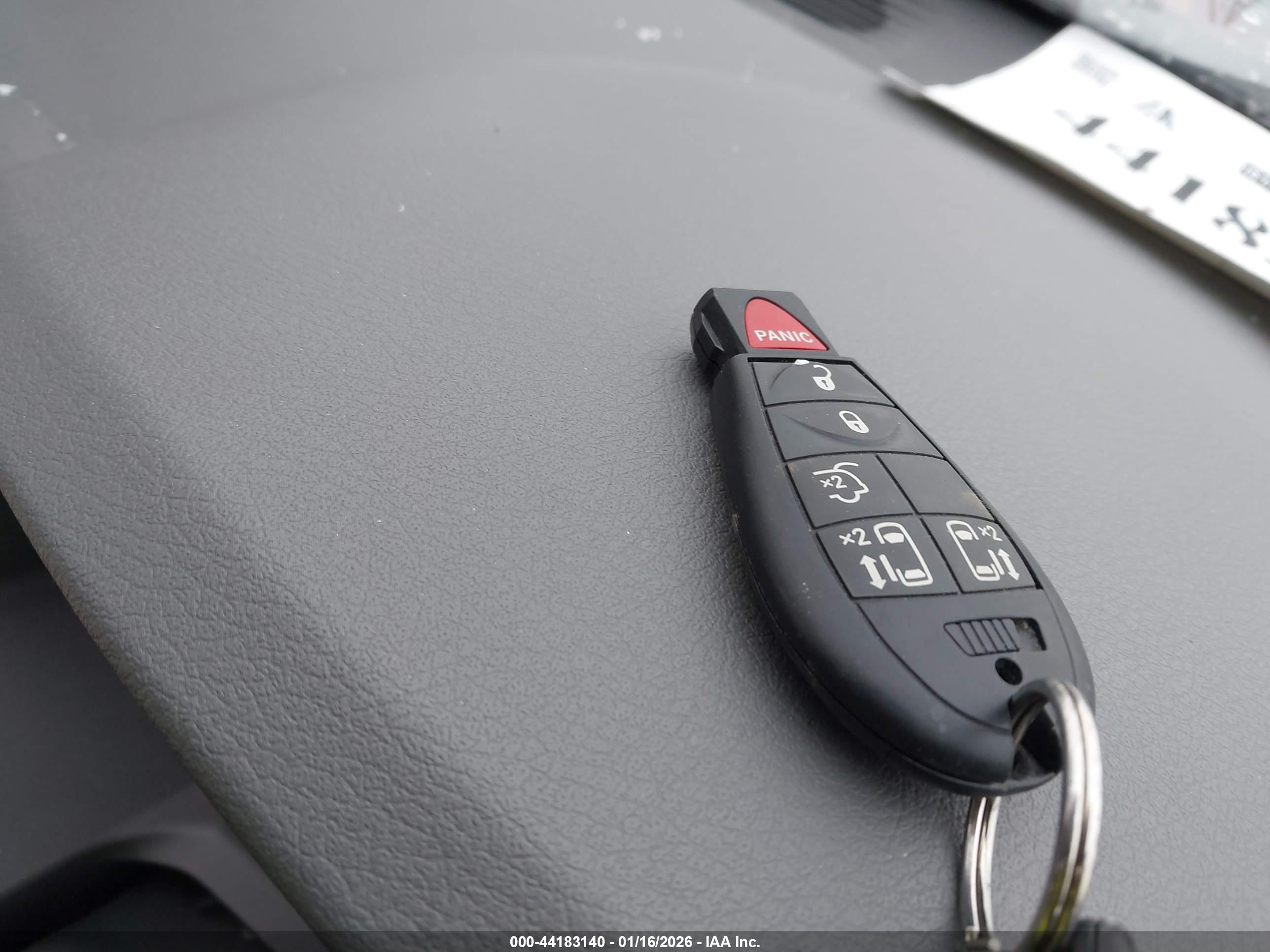 CHRYSLER TOWN image 11