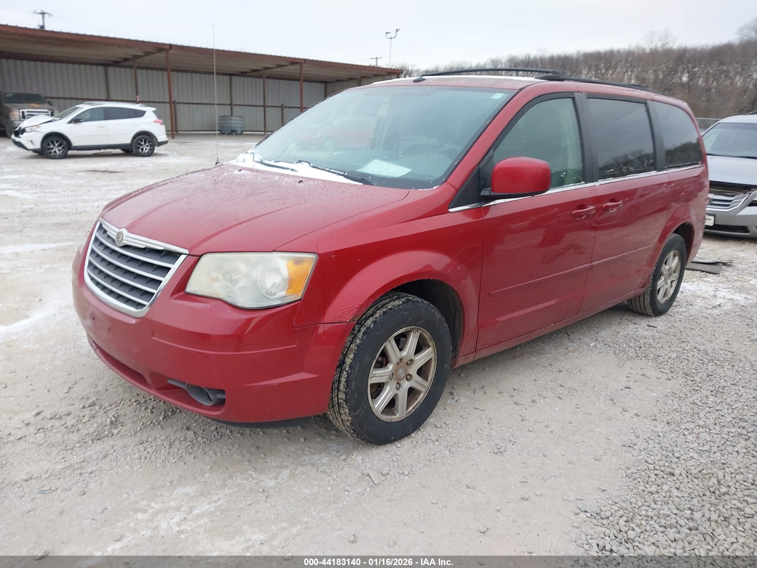 CHRYSLER TOWN image 2