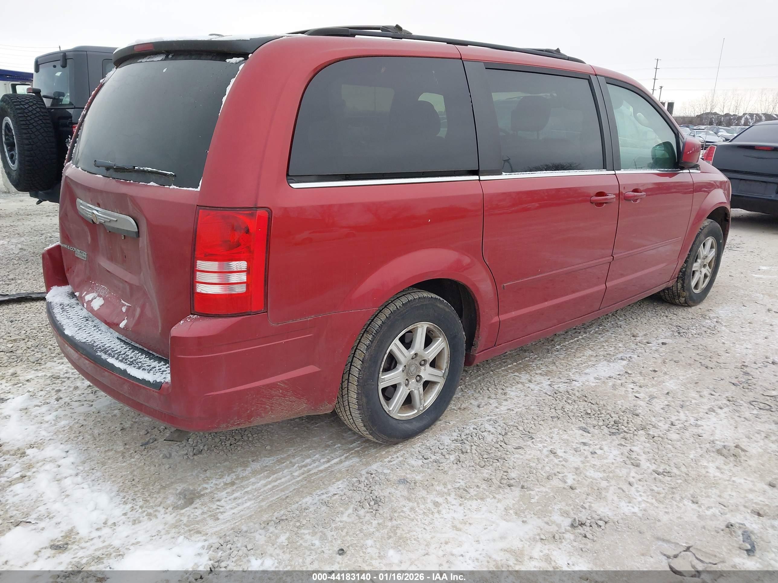 CHRYSLER TOWN image 4