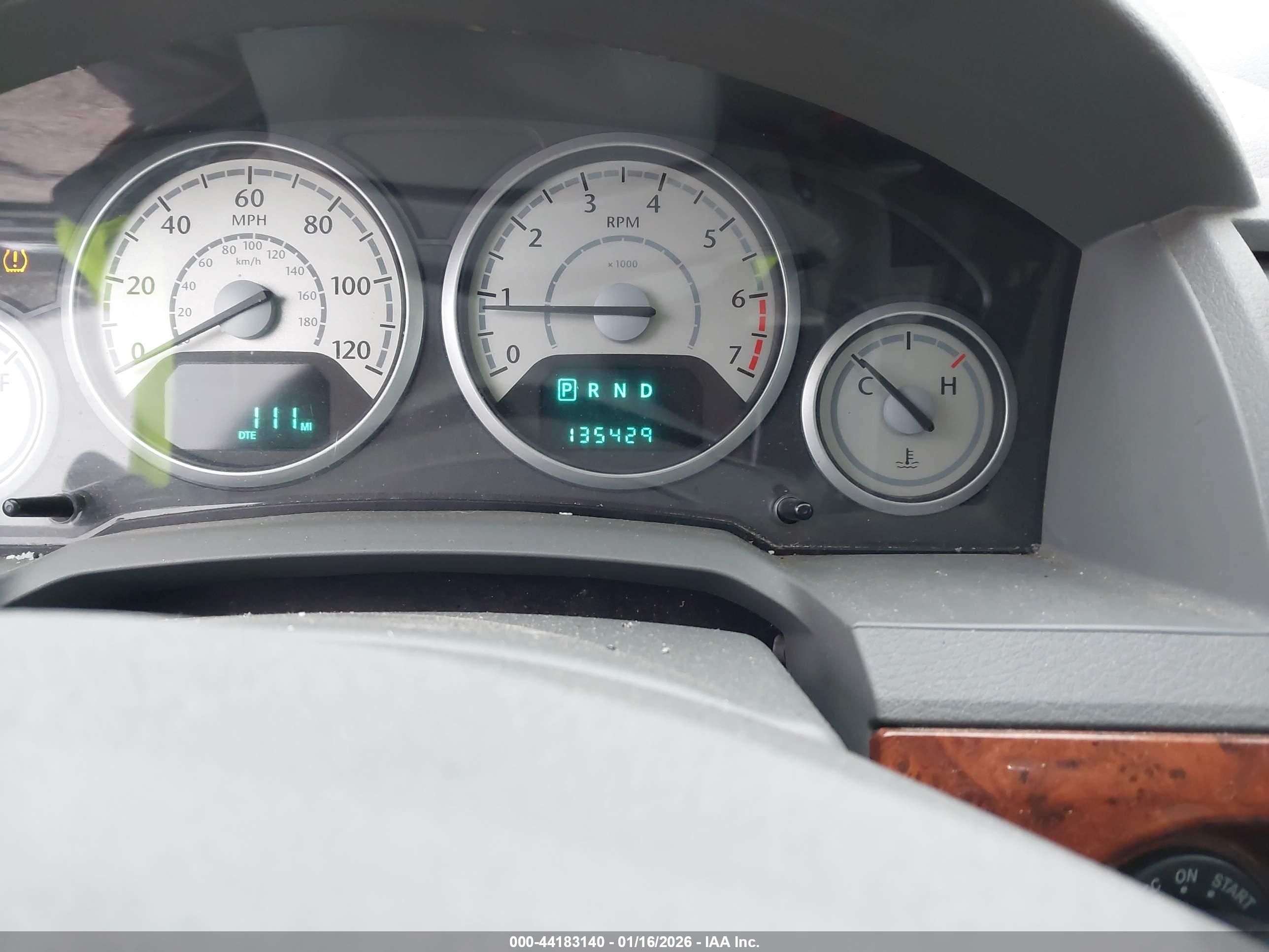CHRYSLER TOWN image 7