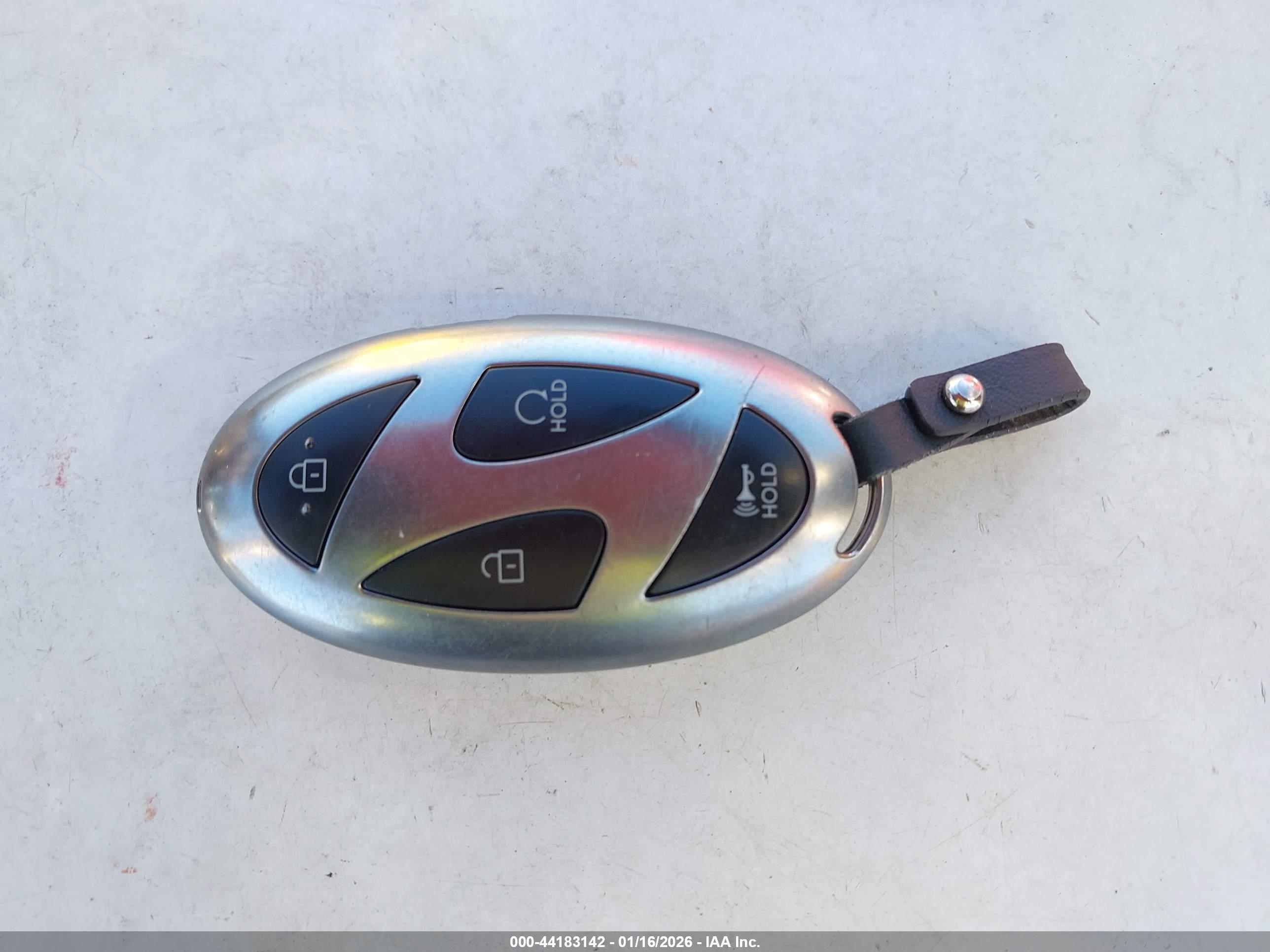 HYUNDAI SANTA image 11