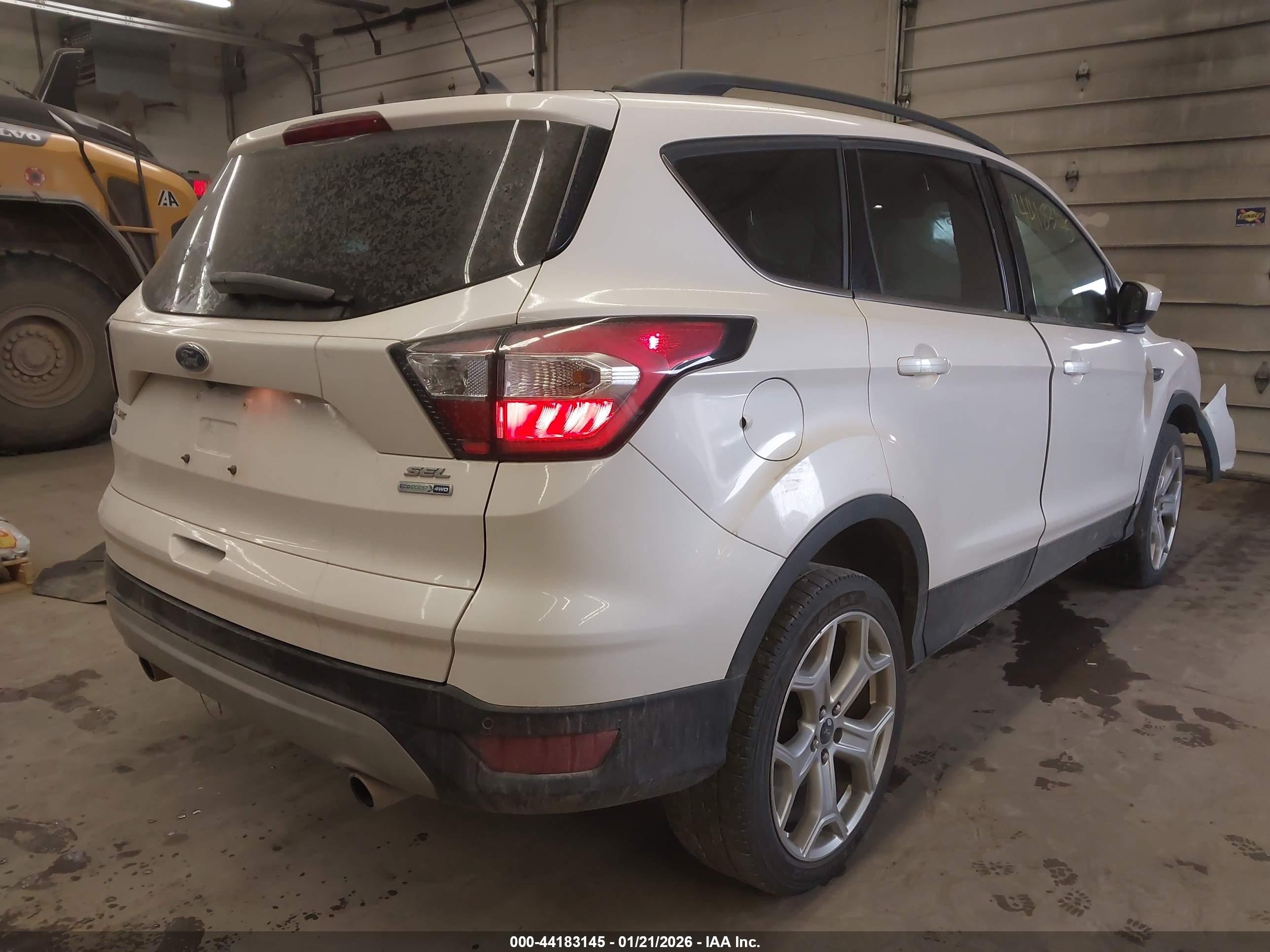 FORD ESCAPE image 4