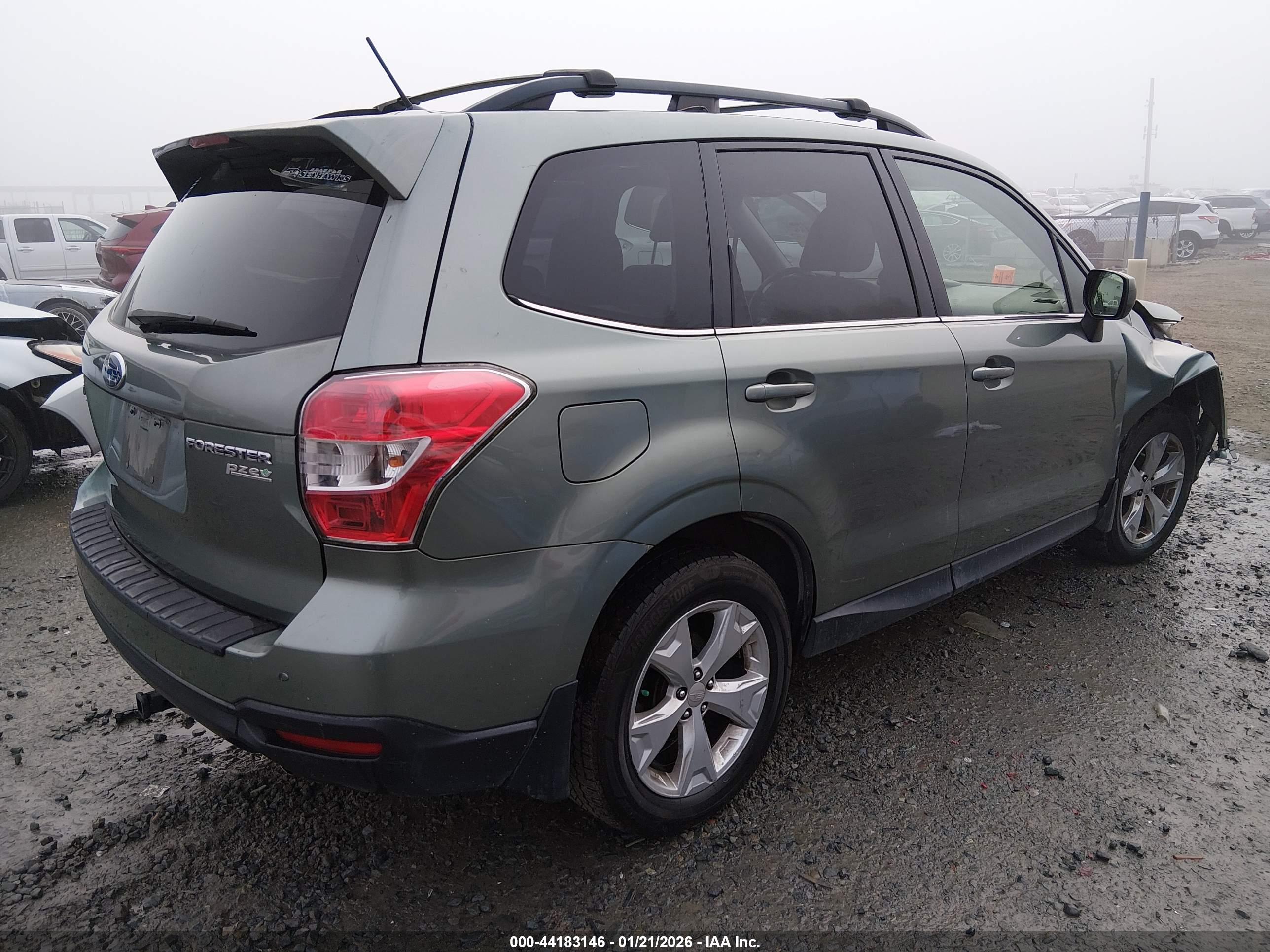 SUBARU FORESTER image 4