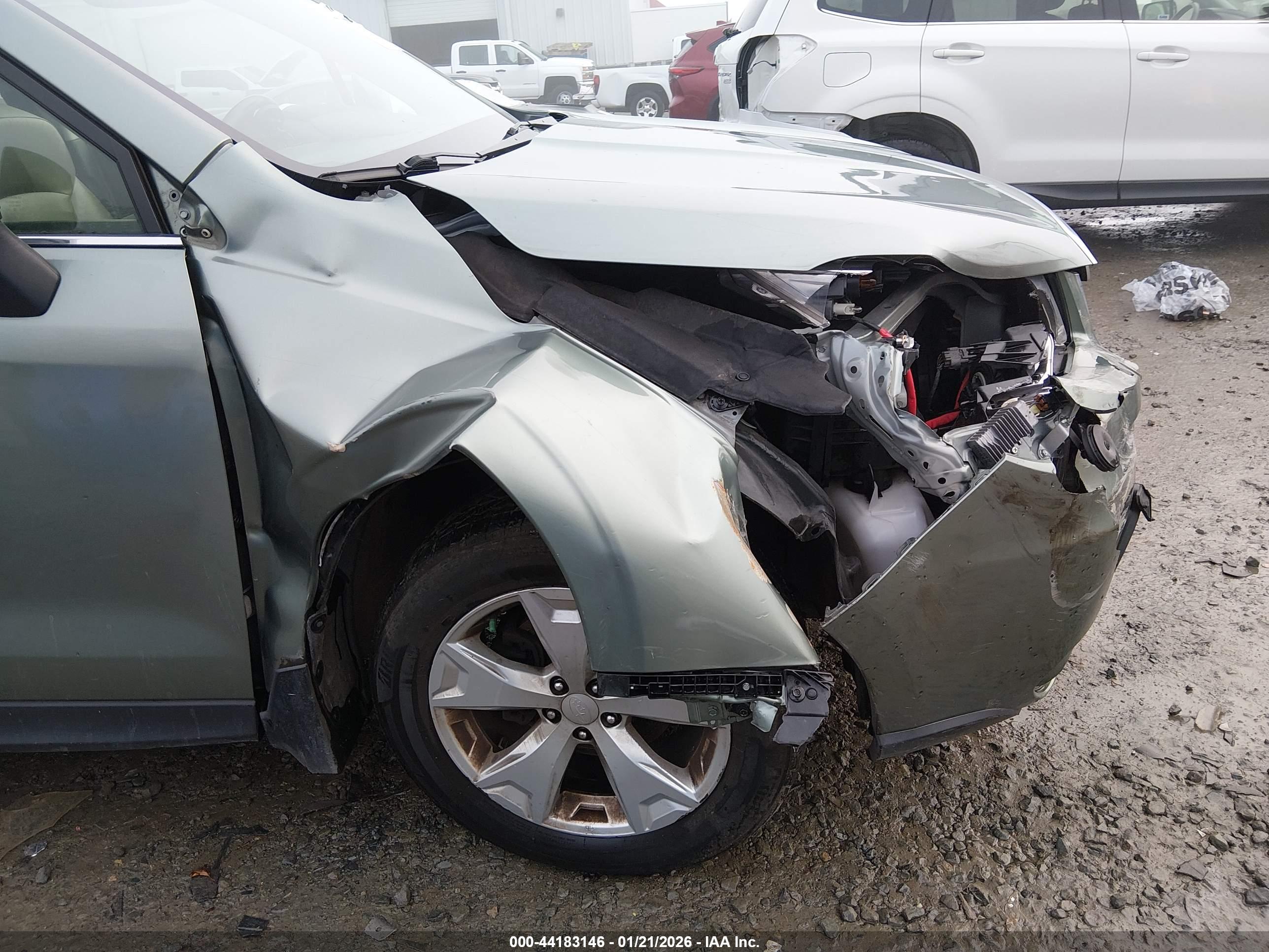 SUBARU FORESTER image 6