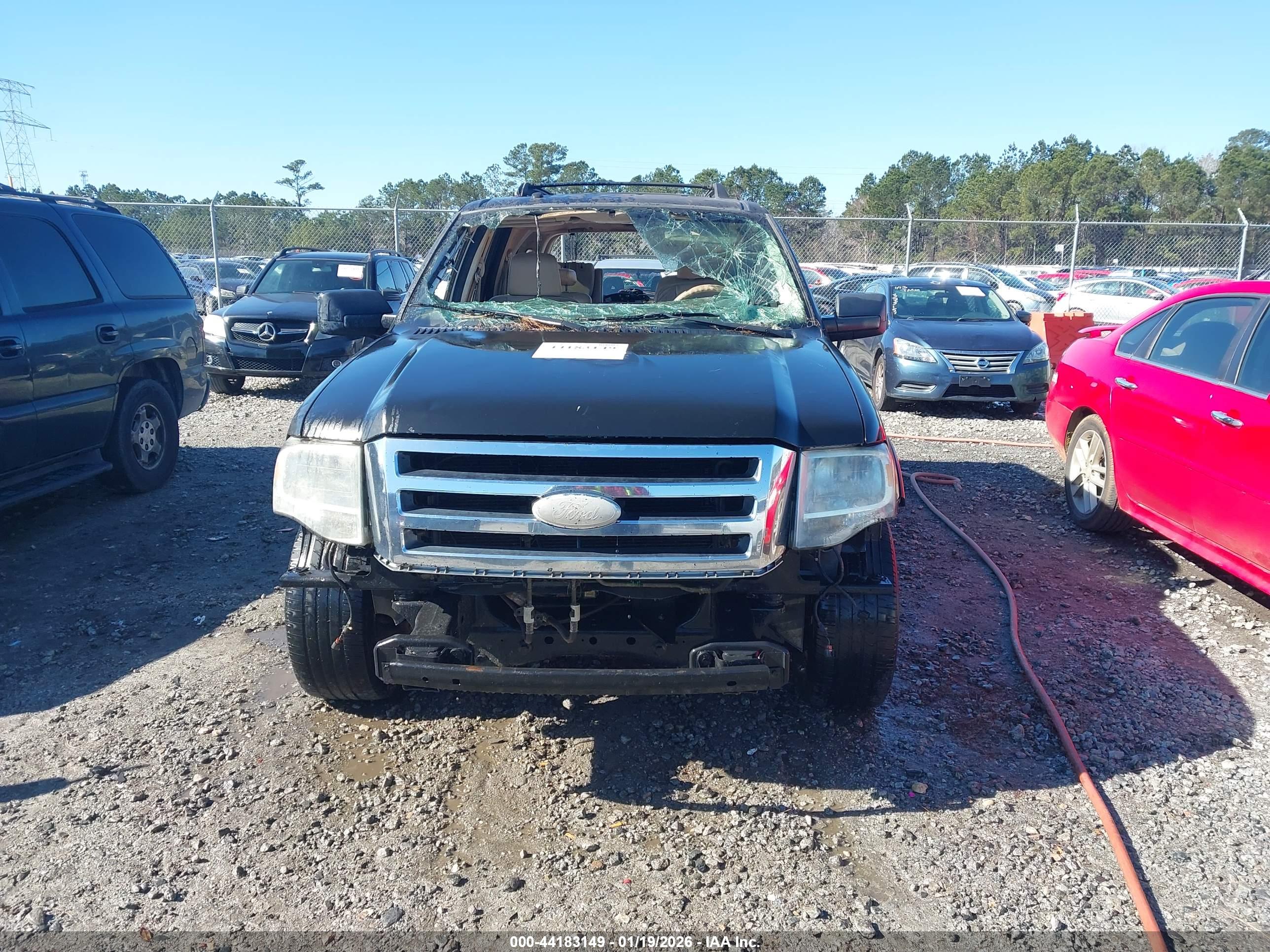 FORD EXPEDITION image 6