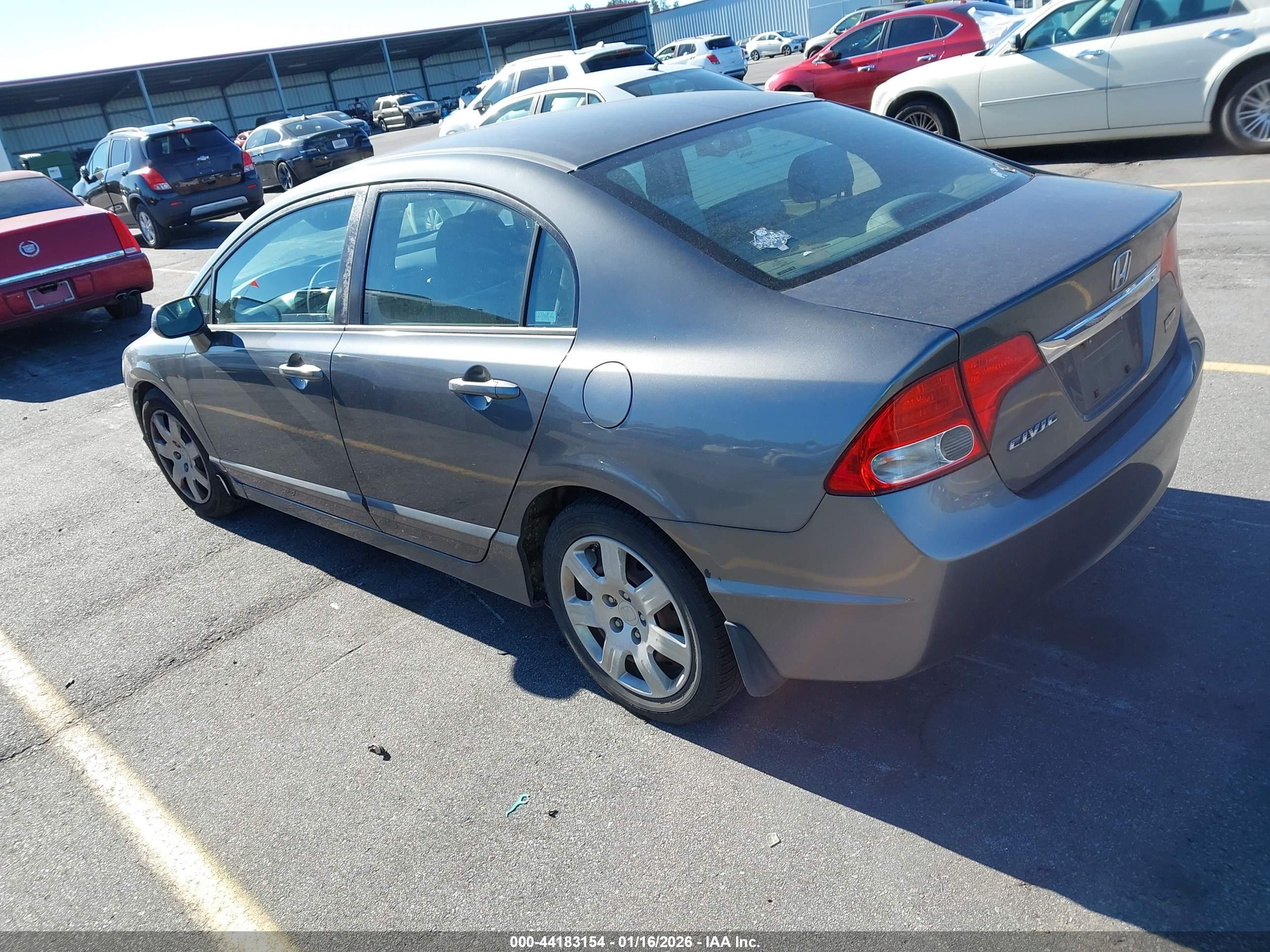 HONDA CIVIC image 3