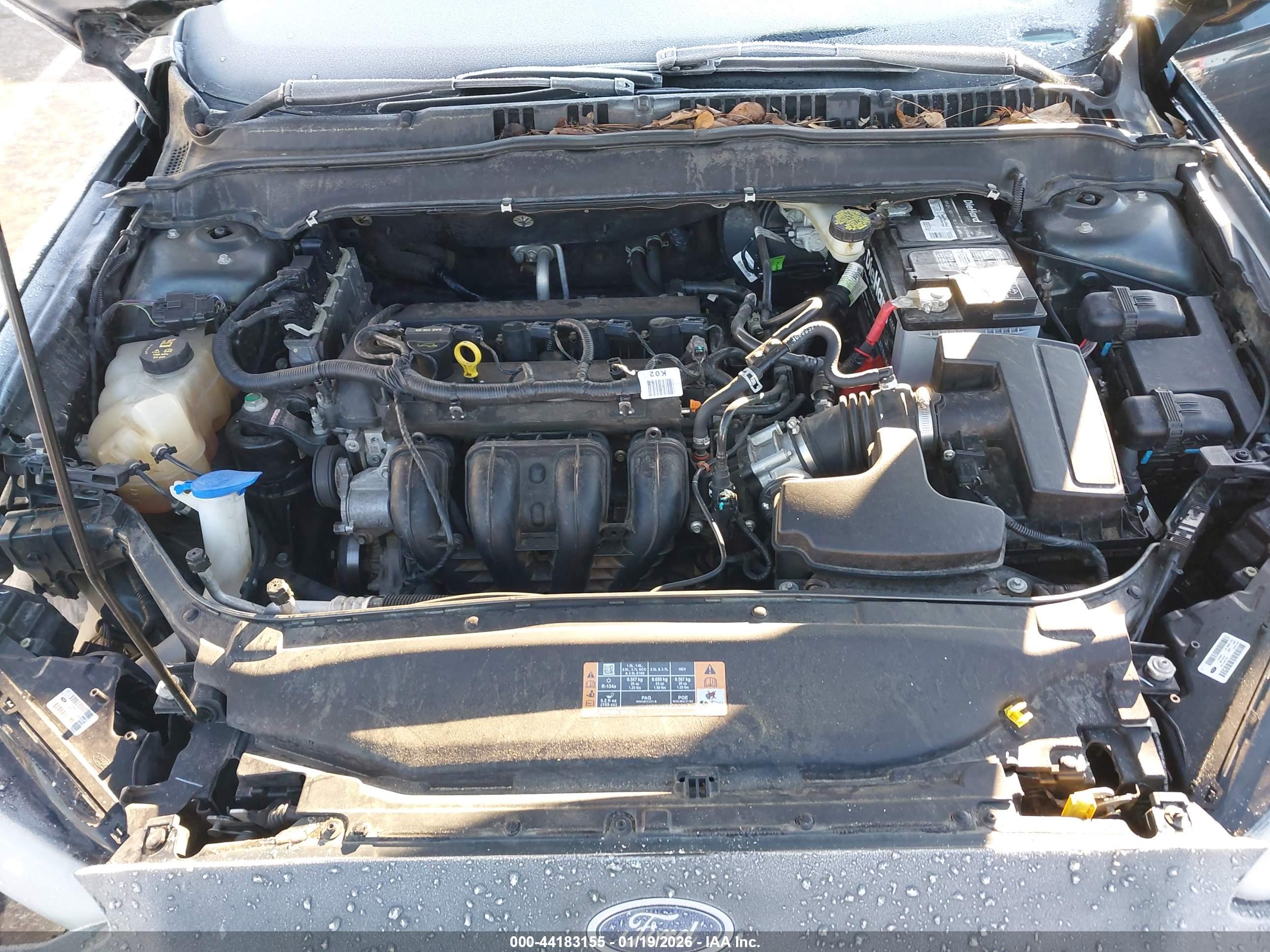 FORD FUSION image 10