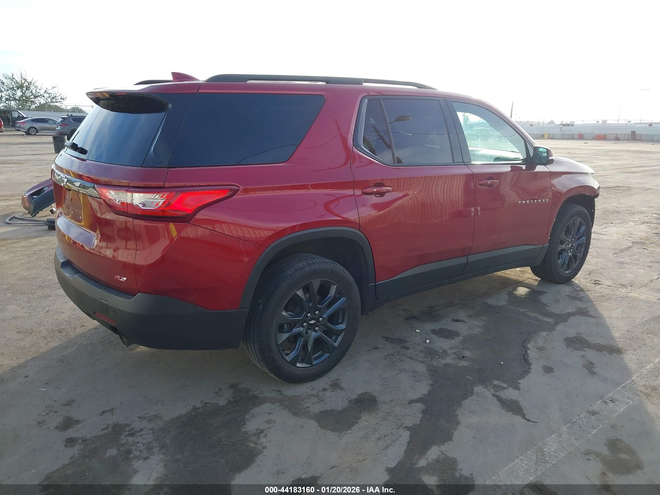 CHEVROLET TRAVERSE image 4