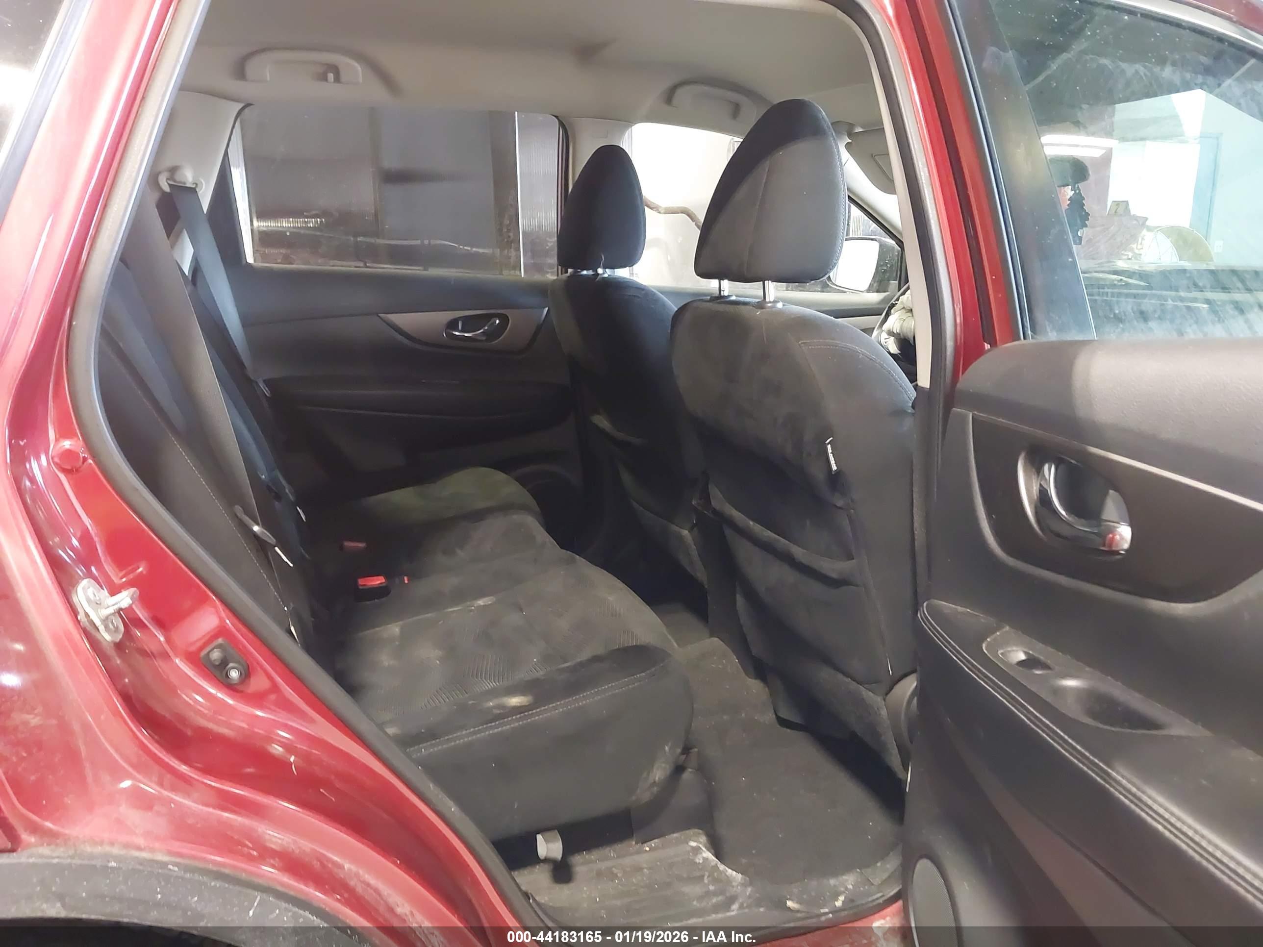 NISSAN ROGUE image 8