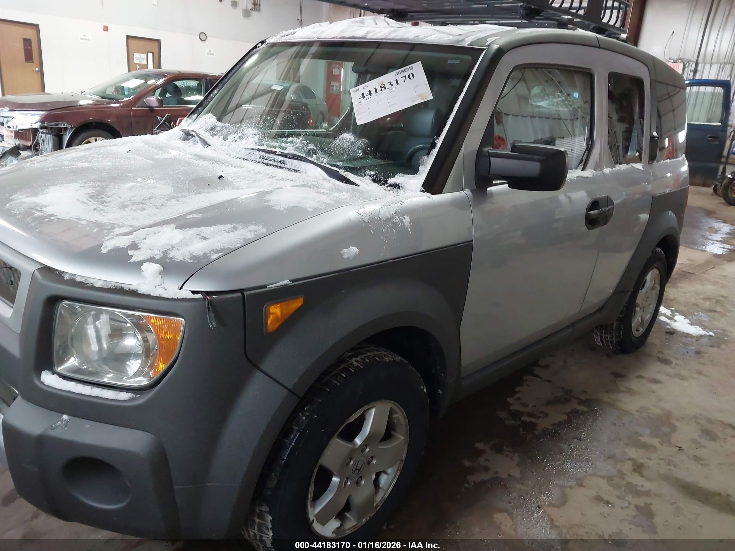 HONDA ELEMENT image 2