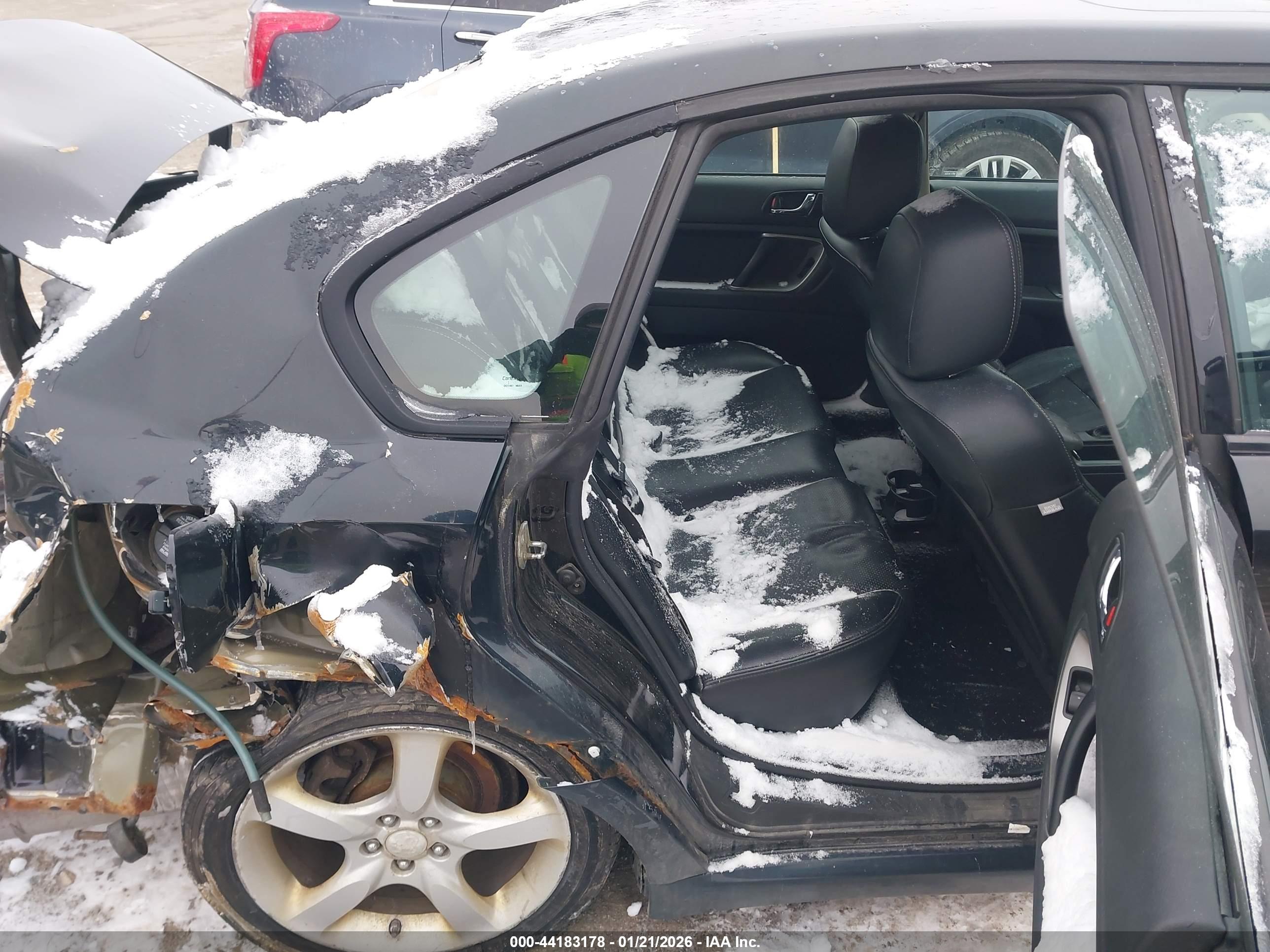 SUBARU LEGACY image 8